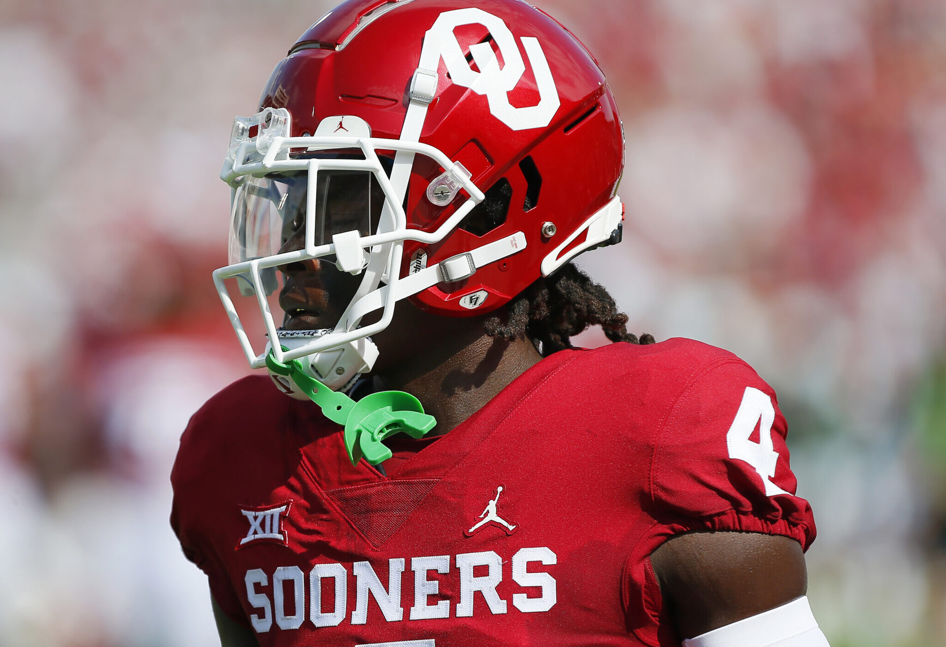 Oklahoma Sooners wide receiver #4 Mario Williams warms up prior to a 2021 home game.