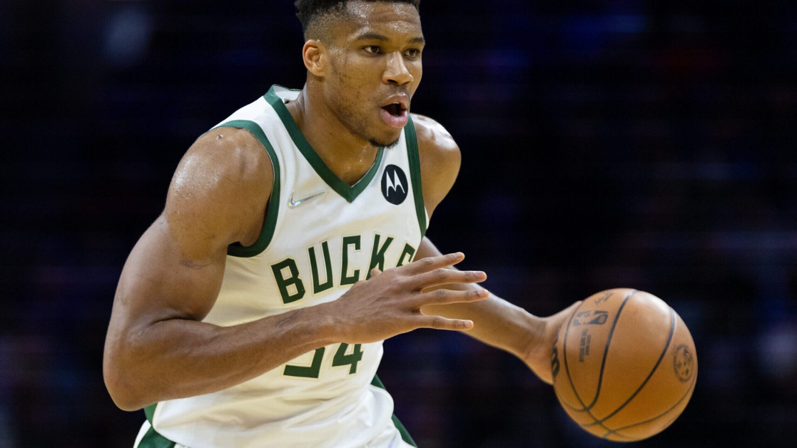 Milwaukee Bucks forward Giannis Antetokounmpo dribbles the ball against the Philadelphia 76ers