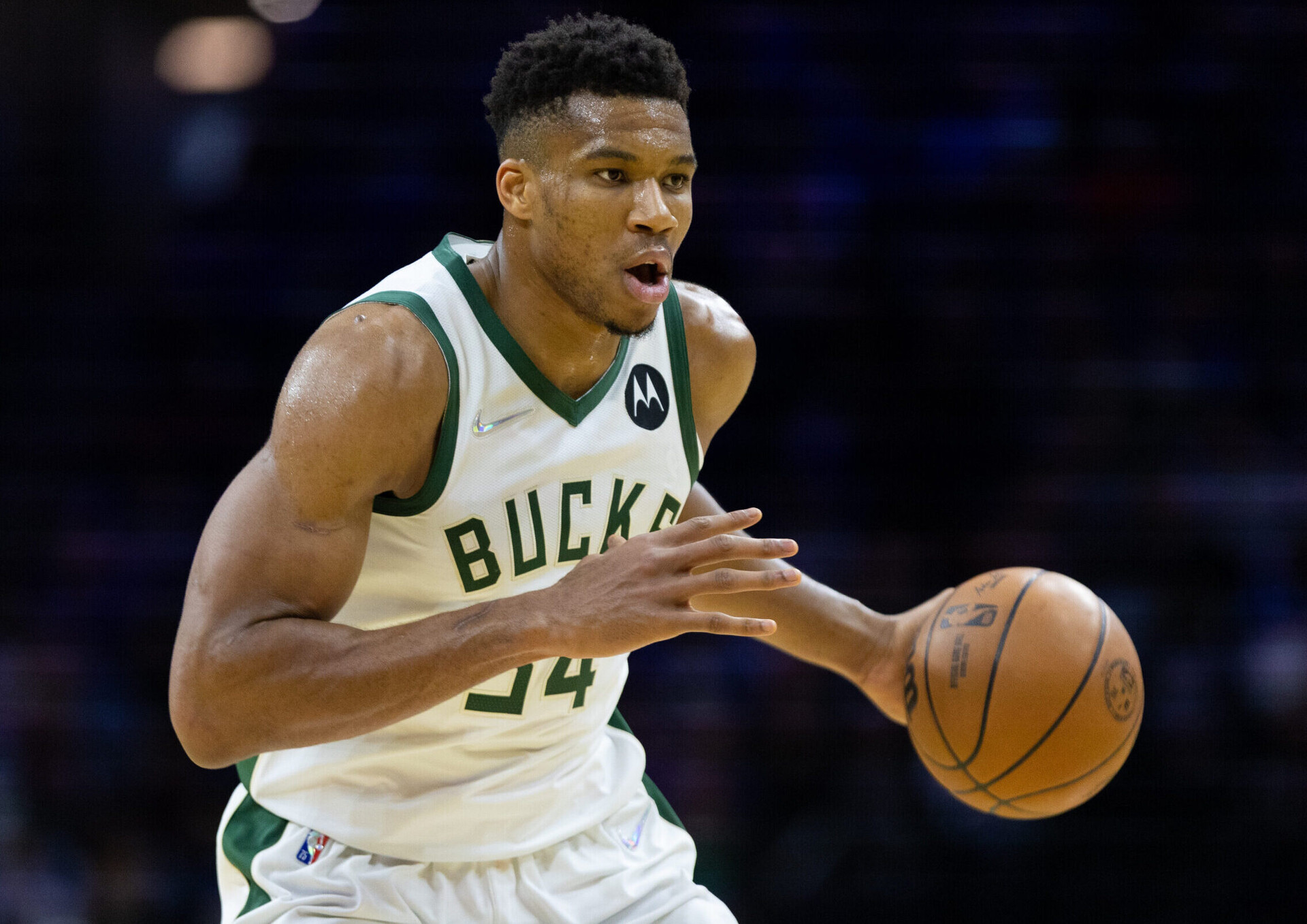 Milwaukee Bucks forward Giannis Antetokounmpo dribbles the ball against the Philadelphia 76ers