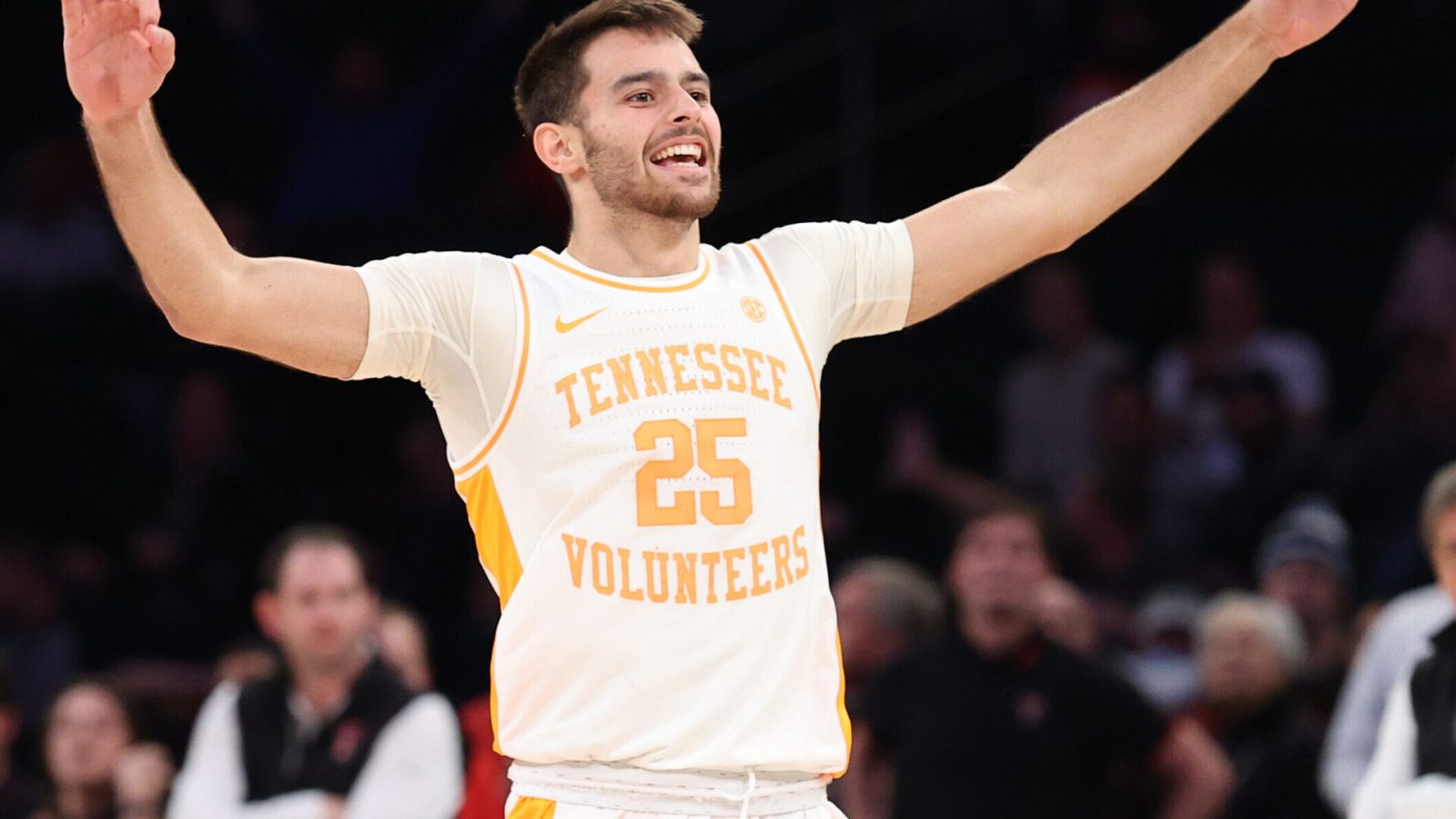 Tennessee Volunteers guard Santiago Vescovi (25) during the college basketball game between the Tennessee Volunteers and the Texas Tech Red Raiders on December 7, 2021 at Madison Square Garden in New York City,NY.