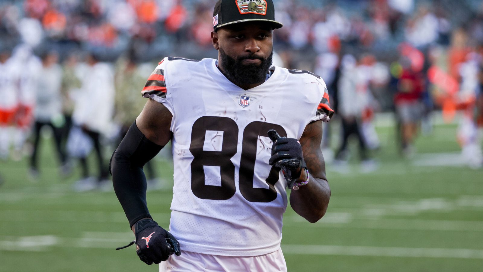 Jarvis Landry #80 of the Cleveland Browns jogs across the field after beating the Cincinnati Bengals 41-16 at Paul Brown Stadium on November 07, 2021 in Cincinnati, Ohio.