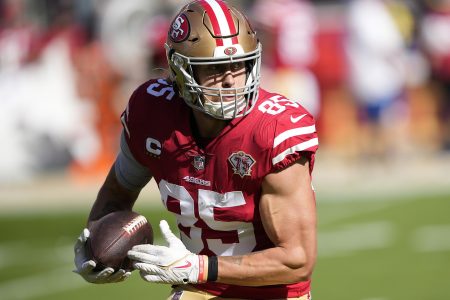 George Kittle #85 of the San Francisco 49ers warms up during pregame warm-ups before the game against the Arizona Cardinals at Levi's Stadium on November 07, 2021 in Santa Clara, California.