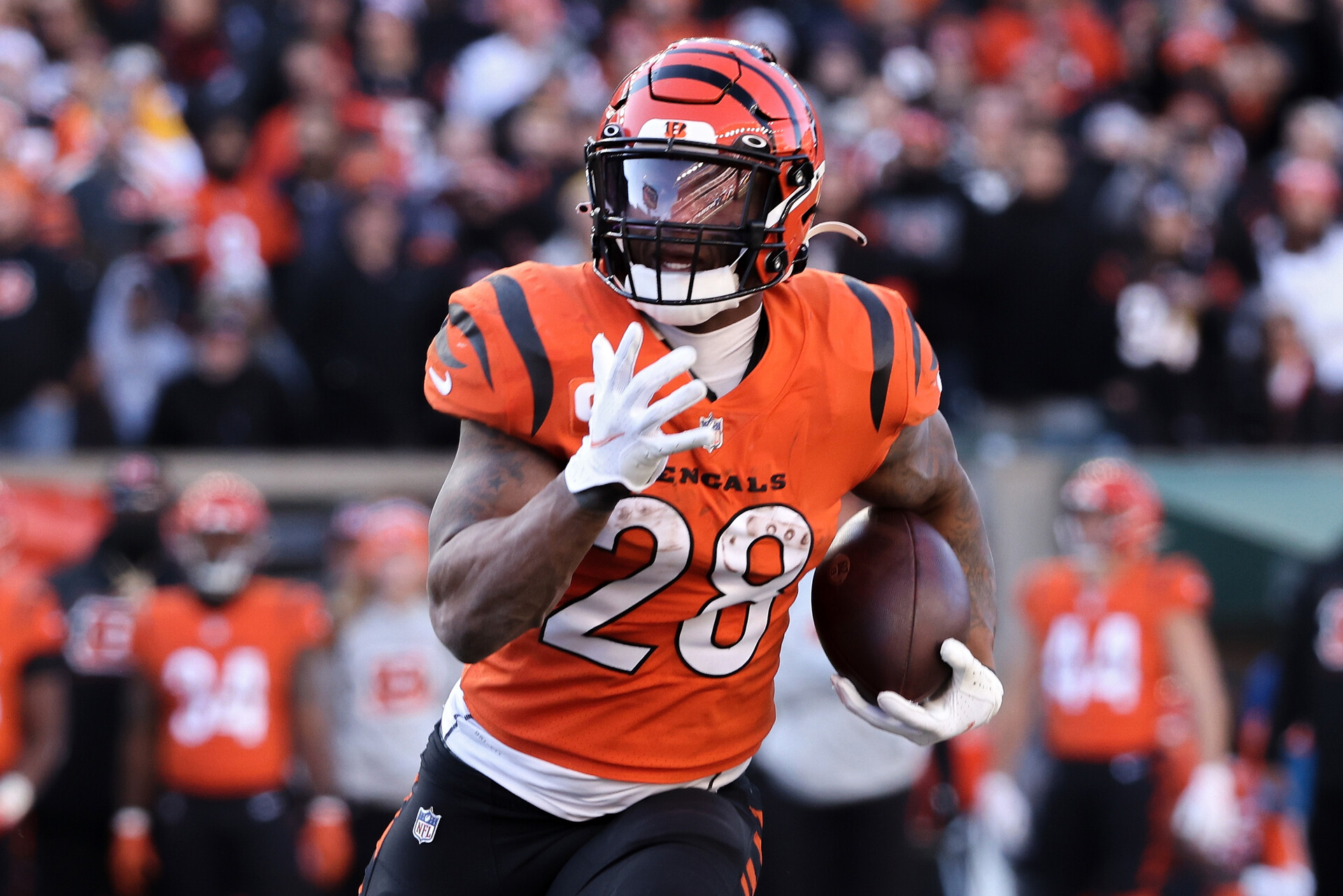 Joe Mixon #28 of the Cincinnati Bengals runs with the ball in the second quarter against the Pittsburgh Steelers at Paul Brown Stadium on November 28, 2021 in Cincinnati, Ohio.
