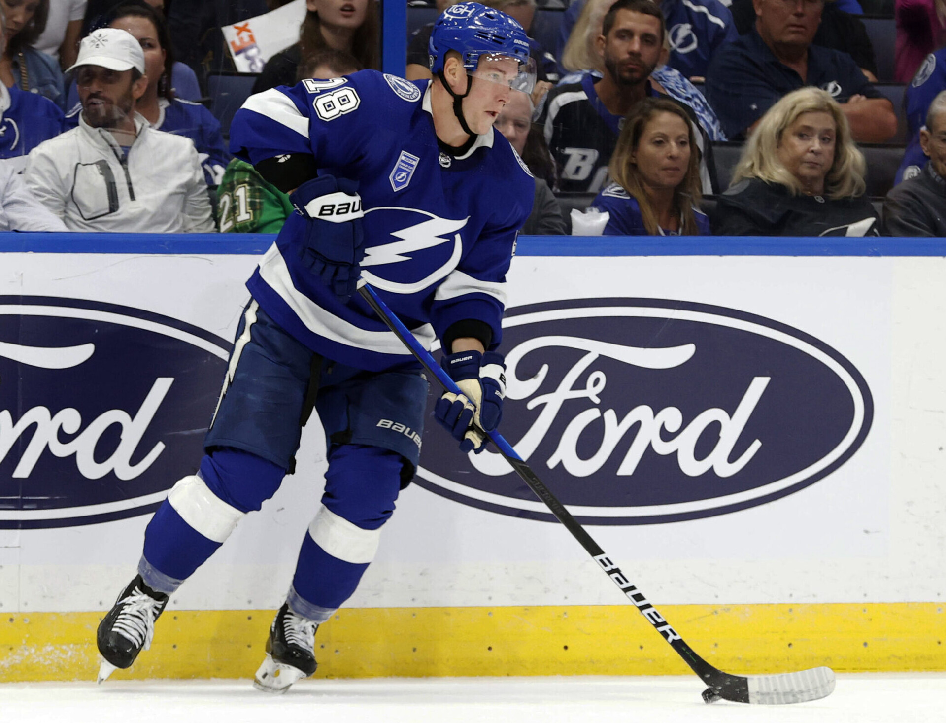 Tampa Bay Lightning left wing Ondrej Palat (18) skates with the puck against the Pittsburgh Penguins