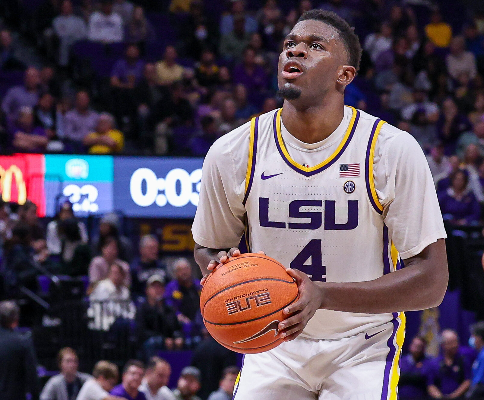 LSU Tigers forward Darius Days prepares to shoot a free throw against the Ohio Bobcats