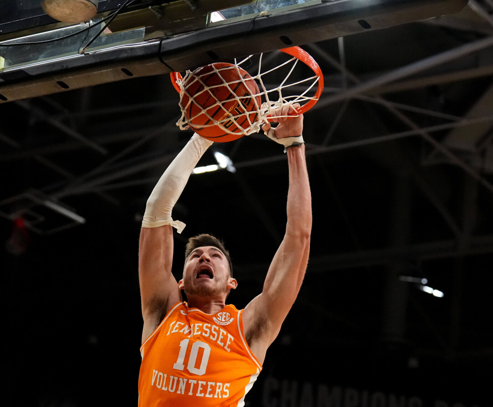 Tennessee Volunteers forward John Fulkerson slam dunks the basketball against the Colorado Buffaloes