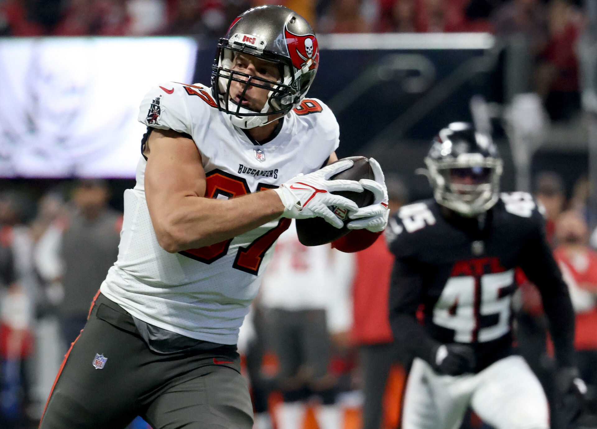 Tampa Bay Buccaneers tight end Rob Gronkowski makes a reception and scores a touchdown against the Atlanta Falcons