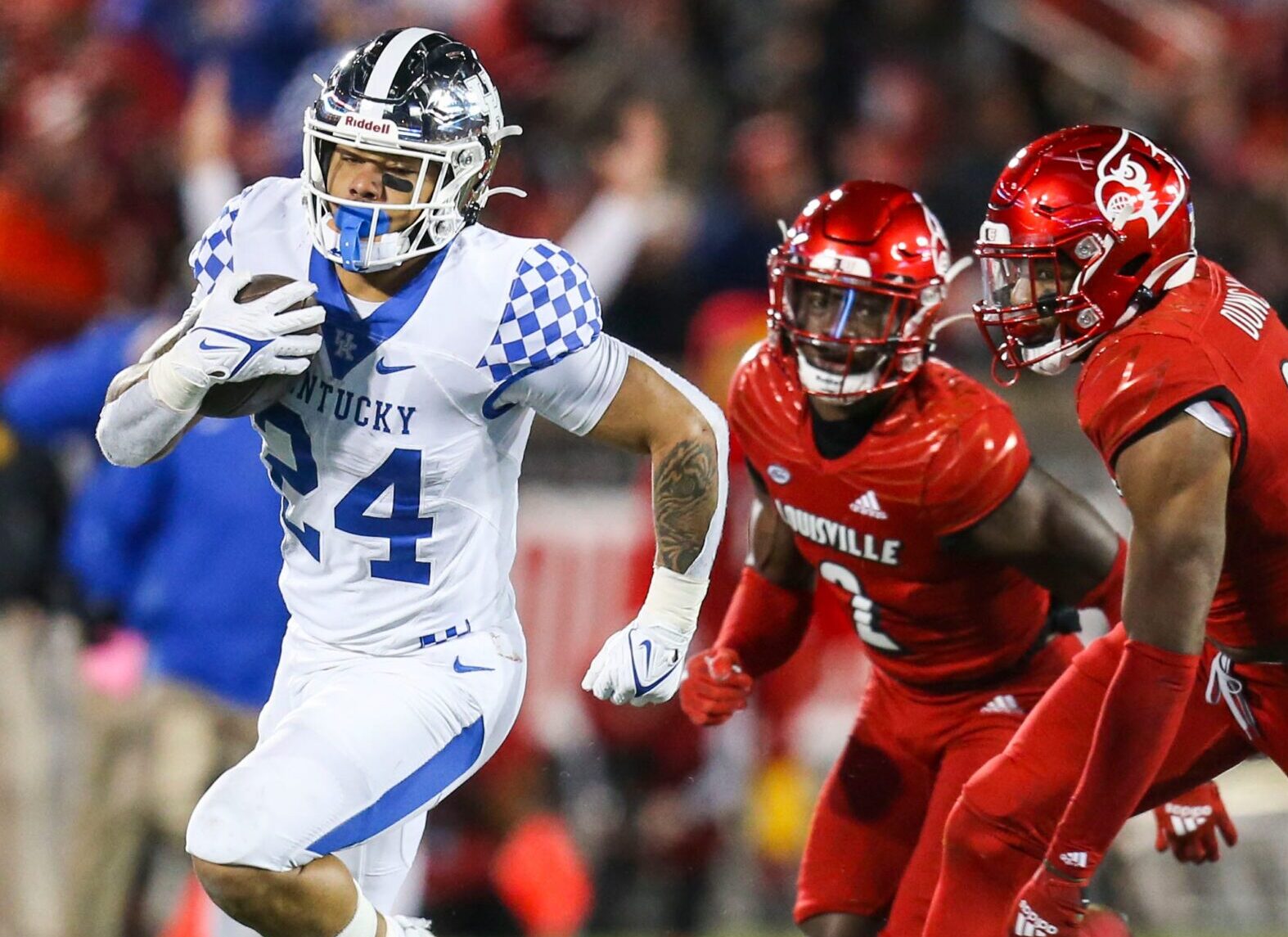 Kentucky's Chris Rodriguez runs for a touchdown as the Wildcats defeat Louisville 52-21 Saturday night. Nov. 27, 2021 Louisville Vs Kentucky 2021 Governors Cup.