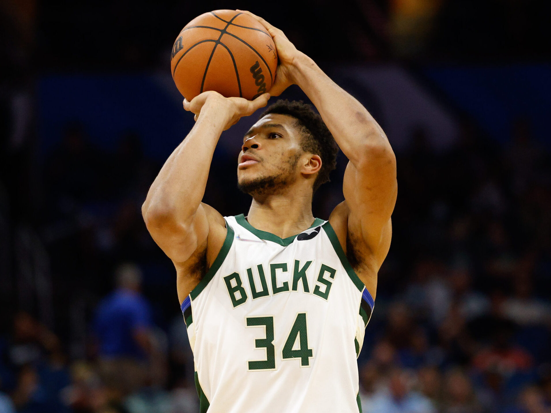 Milwaukee Bucks forward Giannis Antetokounmpo shoots the ball in the second half against the Orlando Magic