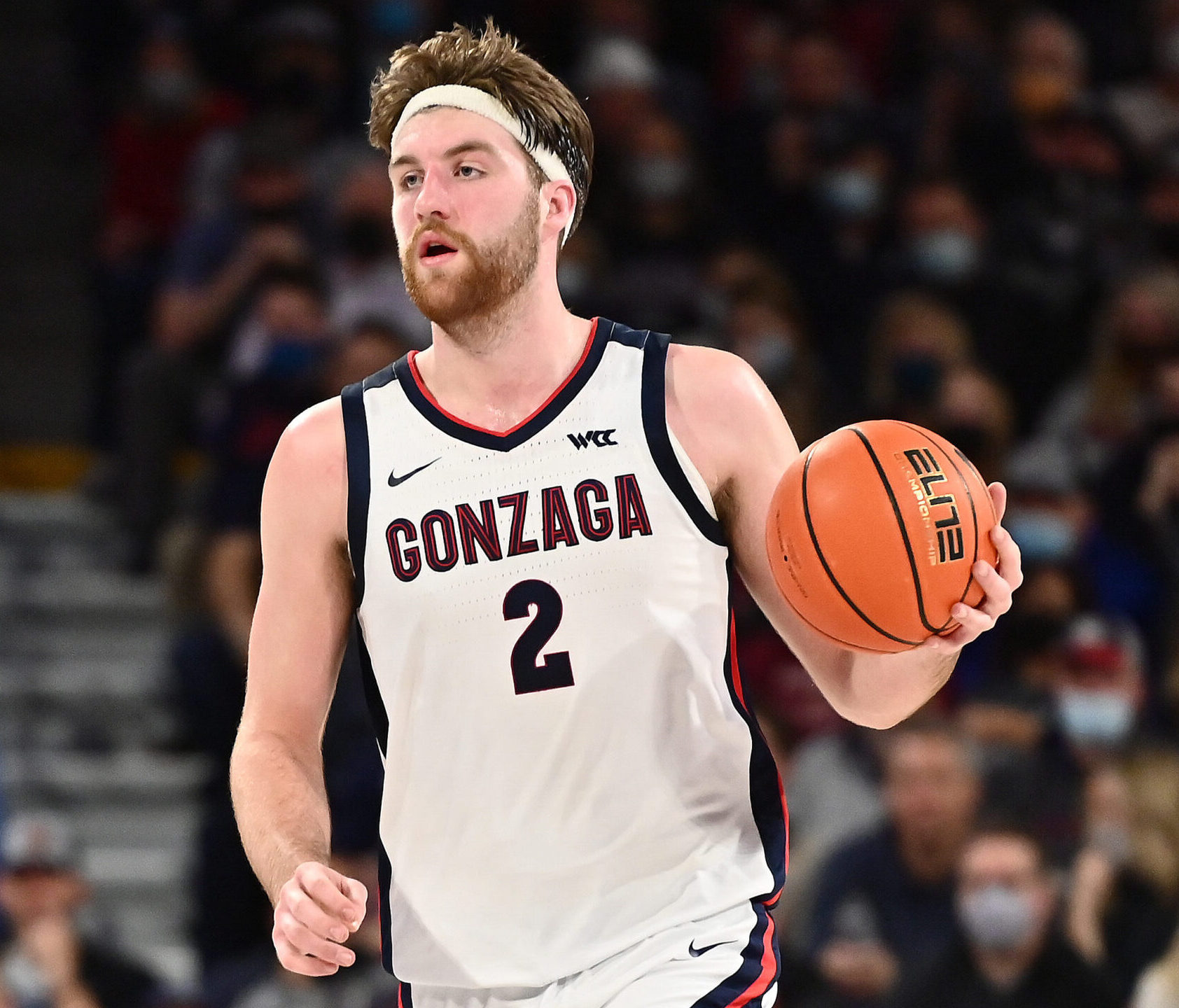 Gonzaga Bulldogs forward Drew Timme brings the ball down court against the Brigham Young Cougars