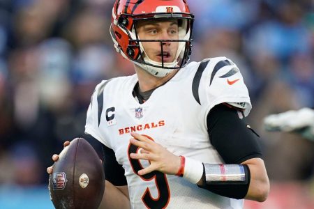 Cincinnati Bengals quarterback Joe Burrow (9) looks for a receiver during the second quarter of an AFC divisional playoff game at Nissan Stadium Saturday, Jan. 22, 2022 in Nashville, Tenn. Titans Bengals 142