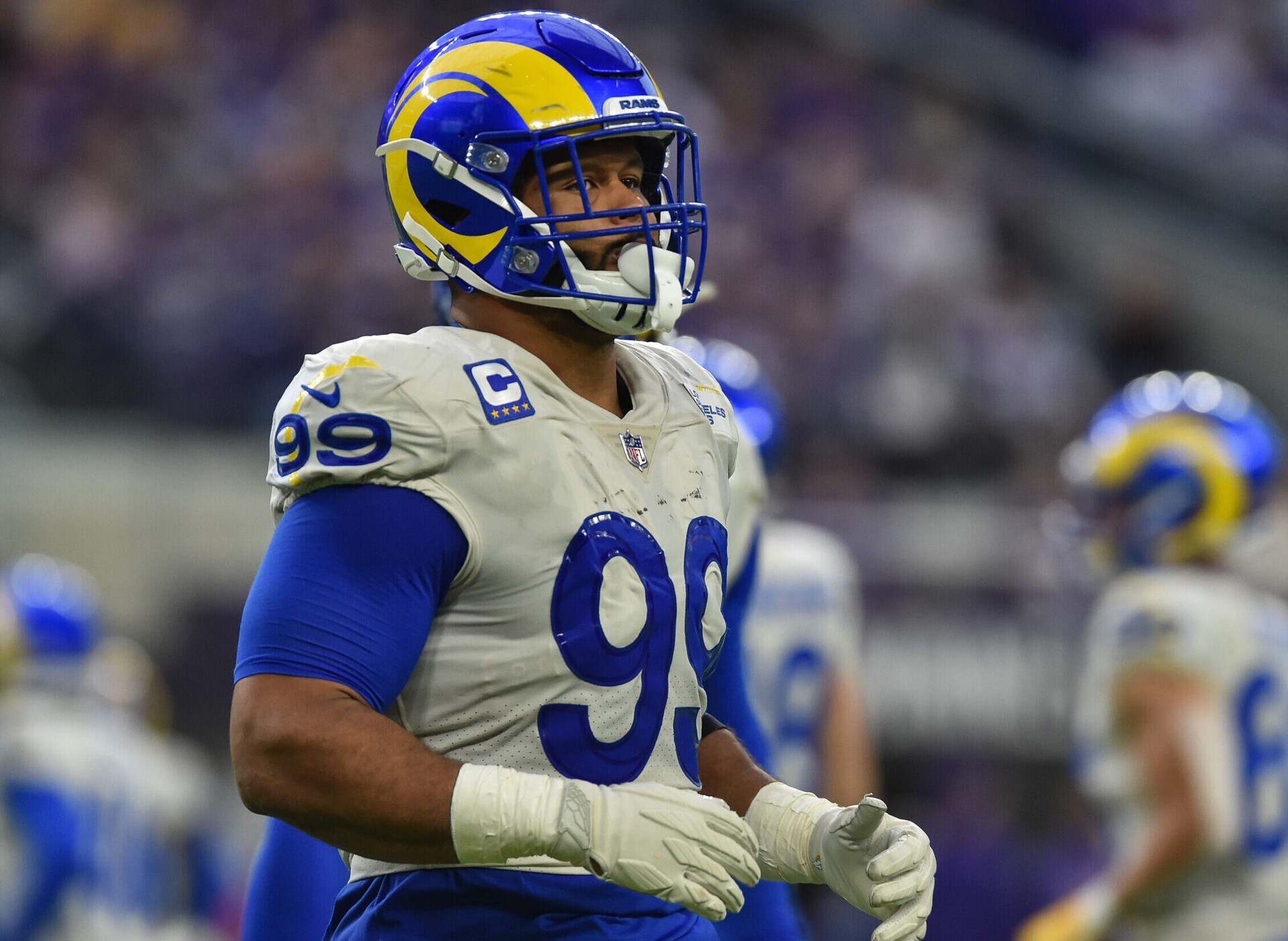 Los Angeles Rams defensive end Aaron Donald pauses during a break in action against the Minnesota Vikings