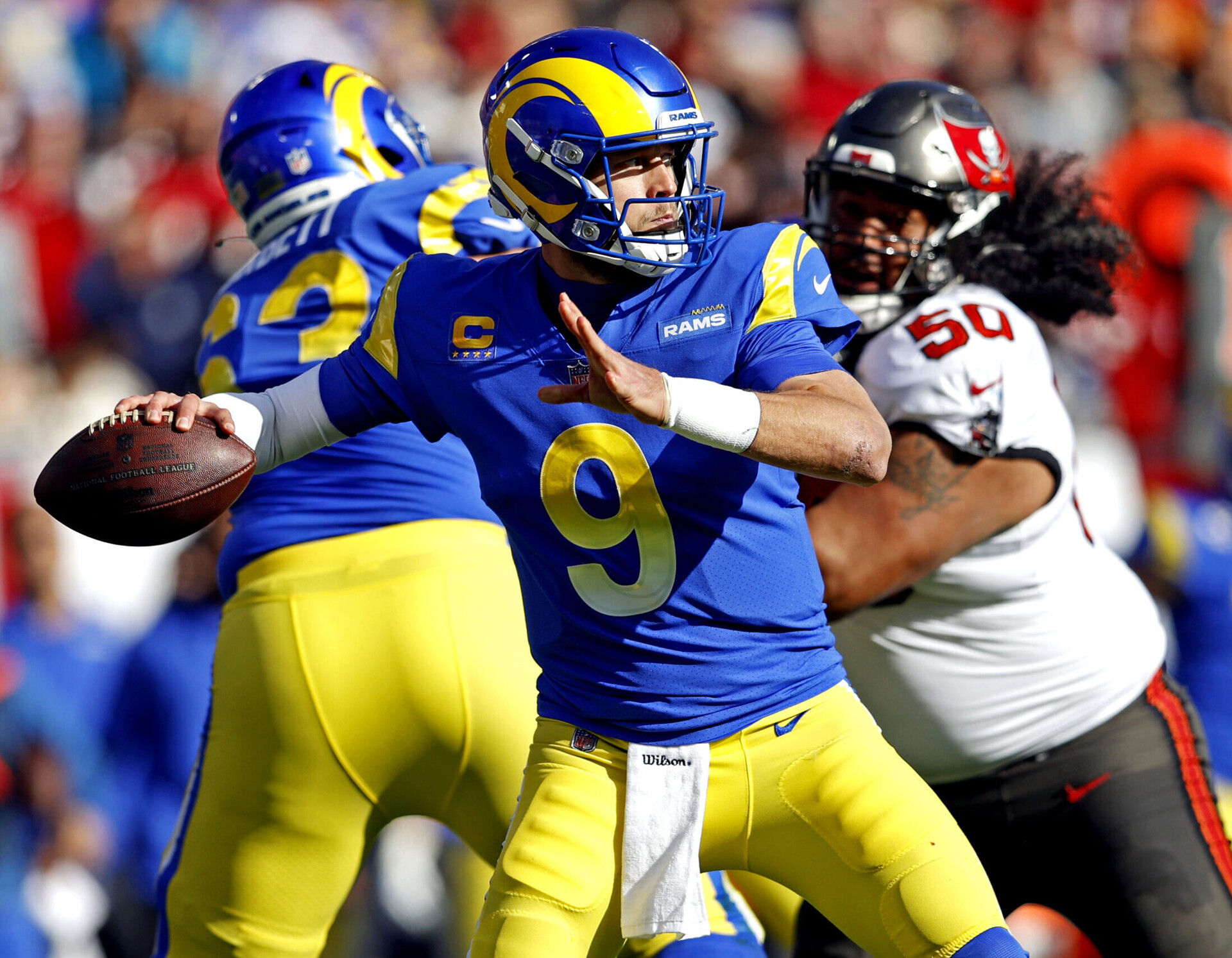 Los Angeles Rams quarterback Matthew Stafford throws a pass during the first half against the Tampa Bay Buccaneers