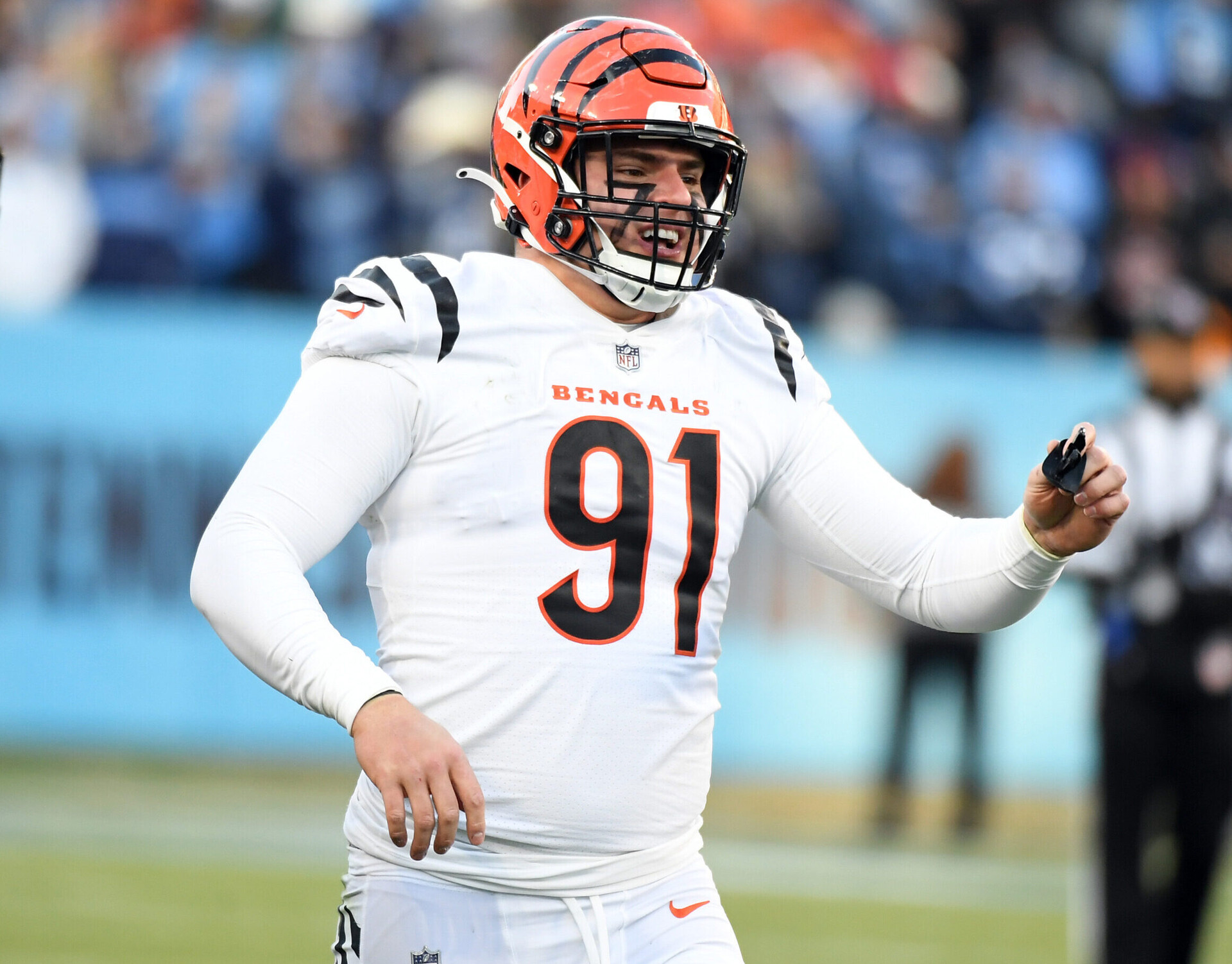 Cincinnati Bengals defensive end Trey Hendrickson pauses after a defensive stop during the first half against the Tennessee Titans