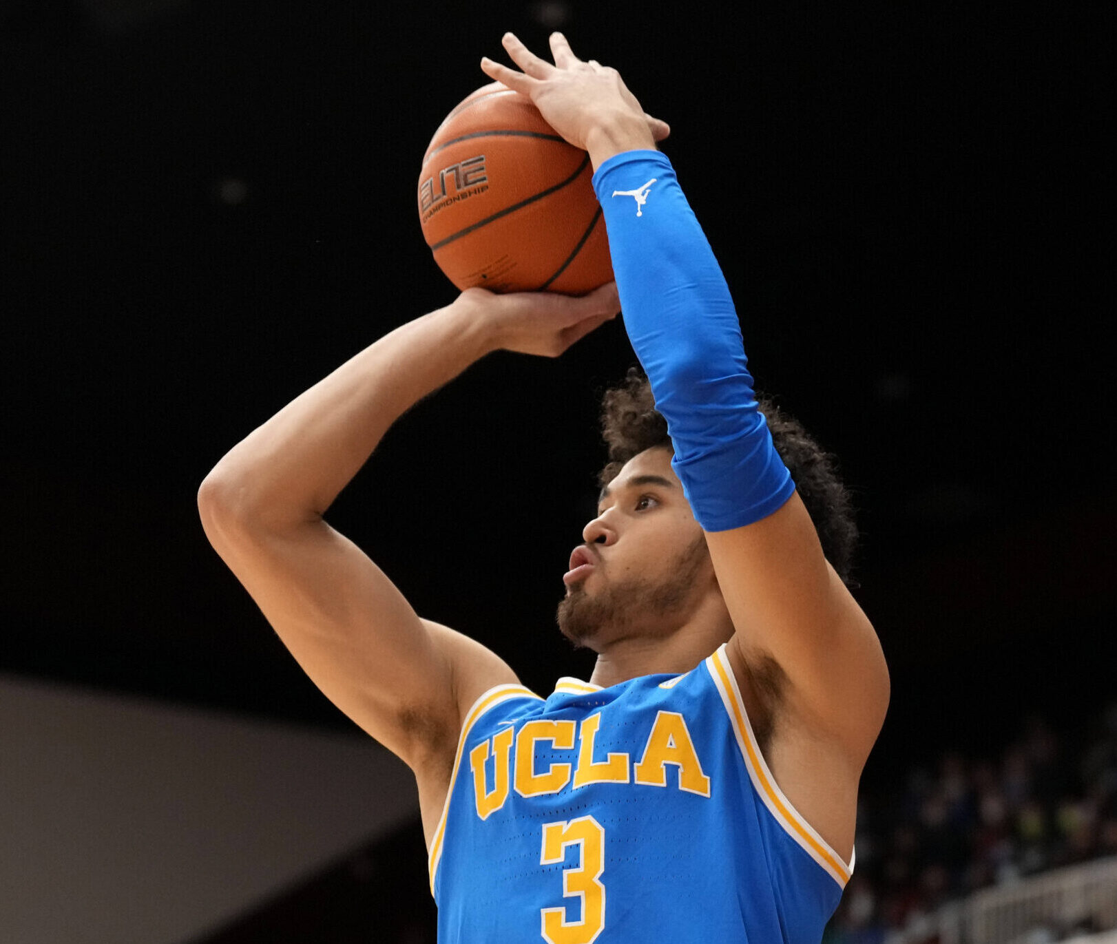 UCLA Bruins guard Johnny Juzang shoots the basketball during the first half against the Stanford Cardinal