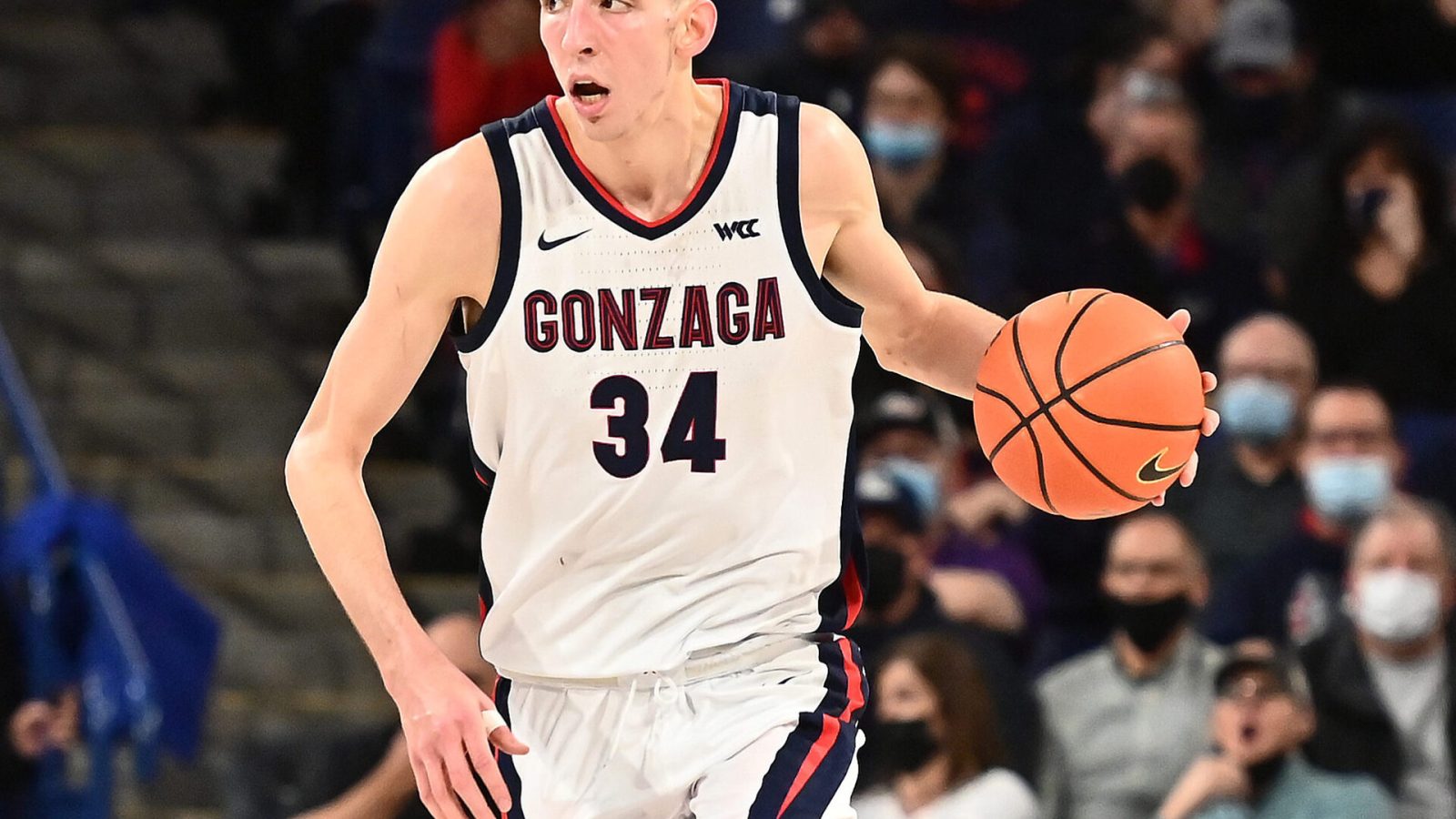 Gonzaga Bulldogs center Chet Holmgren brings the ball down court against the Pacific Tigers