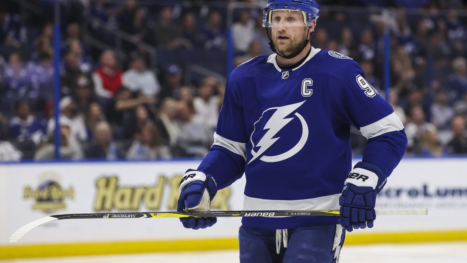 TAMPA, FL - MARCH 1: Steven Stamkos #91 of the Tampa Bay Lightning skates against the Ottawa Senators during the second period at Amalie Arena on March 1, 2022 in Tampa, Florida.