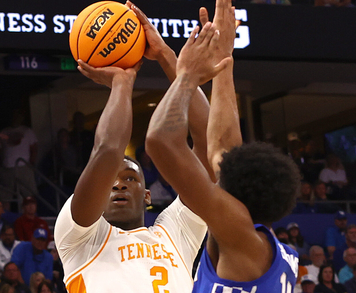 Tennessee Volunteers forward Brandon Huntley-Hatfield (2) shoots over Kentucky Wildcats forward Keion Brooks Jr. (12) during the second half at Amalie Arena in Tampa, Fla., on March 12, 2022.