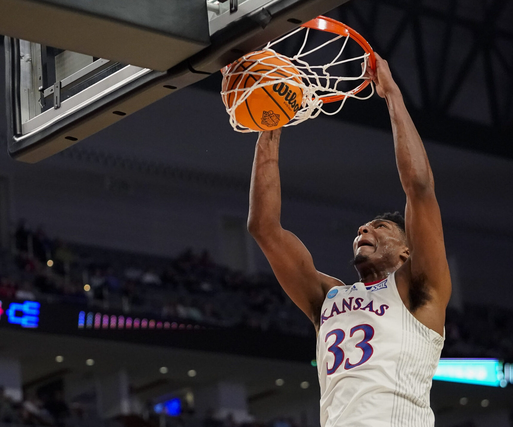 Kansas Jayhawks forward David McCormack dunks the ball against the Texas Southern Tigers during the second half in the first round of the 2022 NCAA Tournament