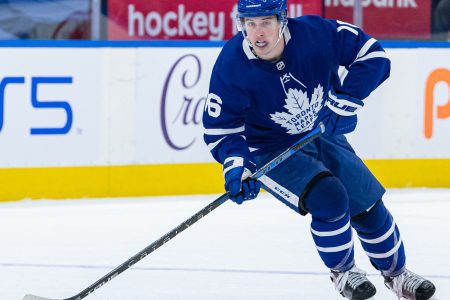 Toronto Maple Leafs Right Wing Mitchell Marner (16) skates