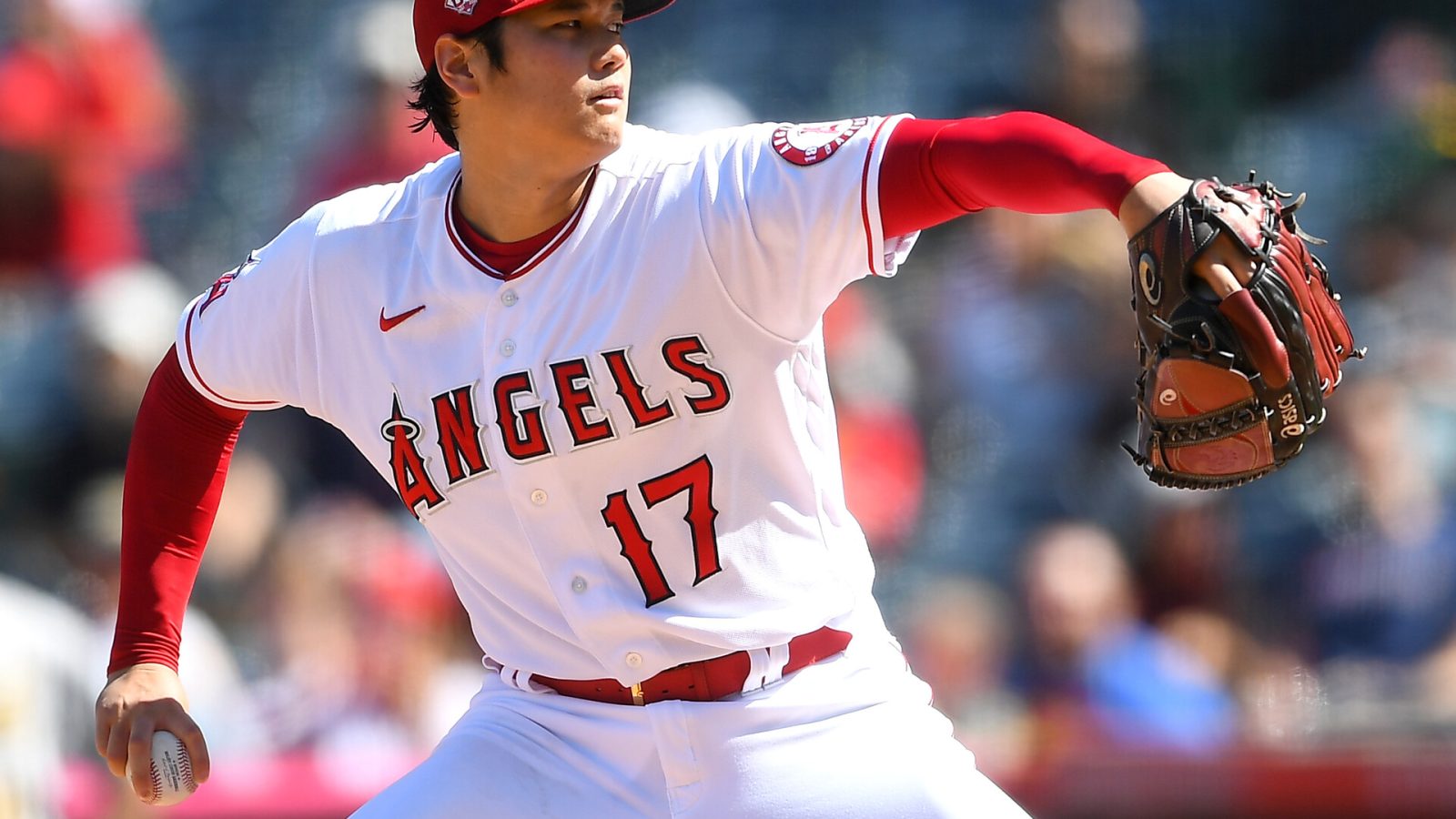 Shohei Ohtani #17 of the Los Angeles Angels pitches in the game against the Oakland Athletics at Angel Stadium of Anaheim on September 19, 2021 in Anaheim, California.