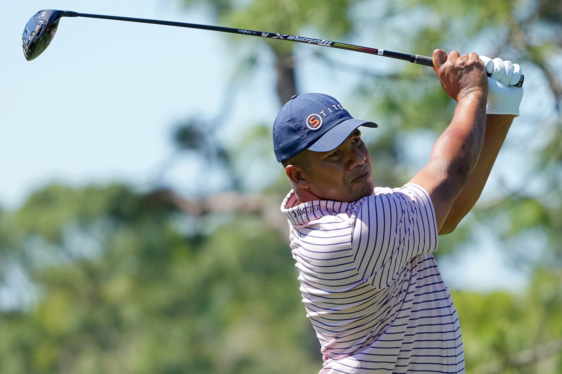Jhonattan Vegas tees off on the 6th hole during the first round of the Valspar Championship golf tournament.