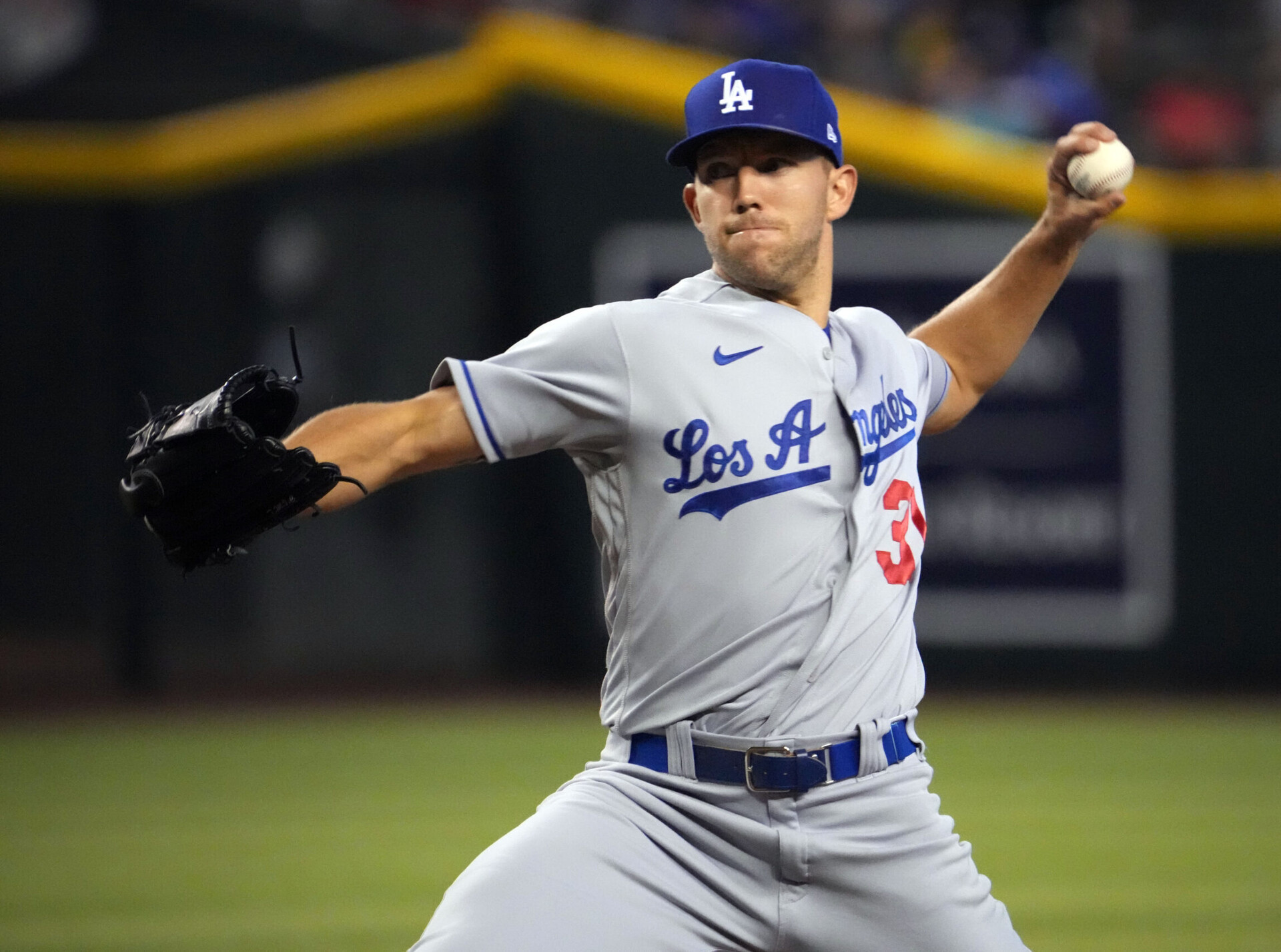 Los Angeles Dodgers left-handed pitcher Tyler Anderson prepares to deliver against the Arizona Diamondbacks on May 29, 2022, in Phoenix.