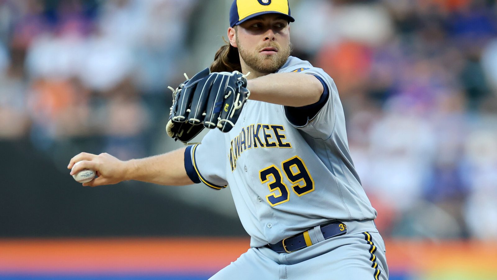 Milwaukee Brewers starting pitcher Corbin Burnes (39) pitches against the New York Mets during the first inning at Citi Field.