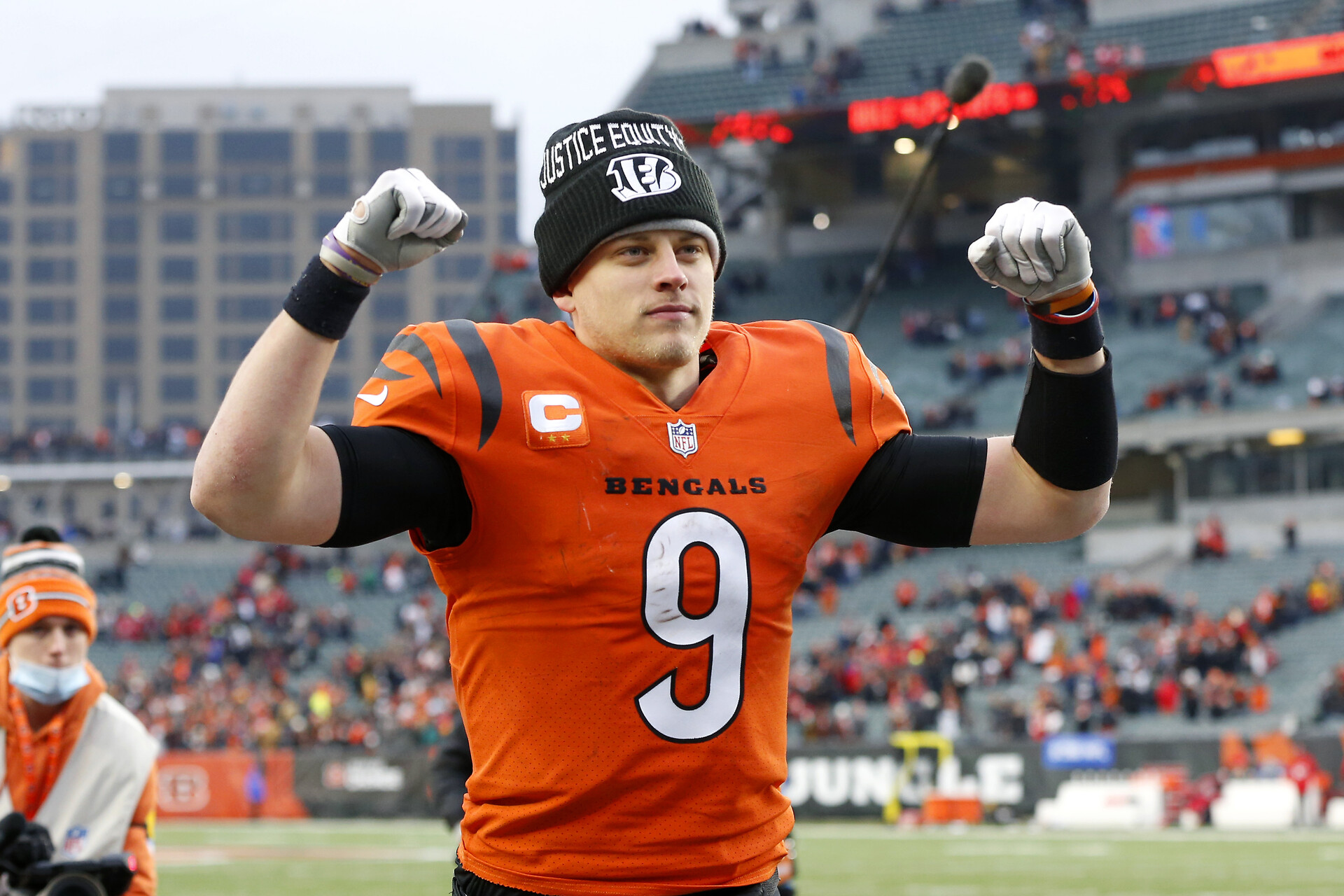 Cincinnati Bengals quarterback Joe Burrow (9) celebrates the win after the game against the Kansas City Chiefs at Paul Brown Stadium. Burrow is one on our best NFL preseason player props today.