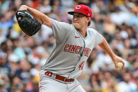 Aug 6, 2022; Milwaukee, Wisconsin, USA; Cincinnati Reds pitcher Nick Lodolo (40) throws against the Milwaukee Brewers in the first inning at American Family Field.