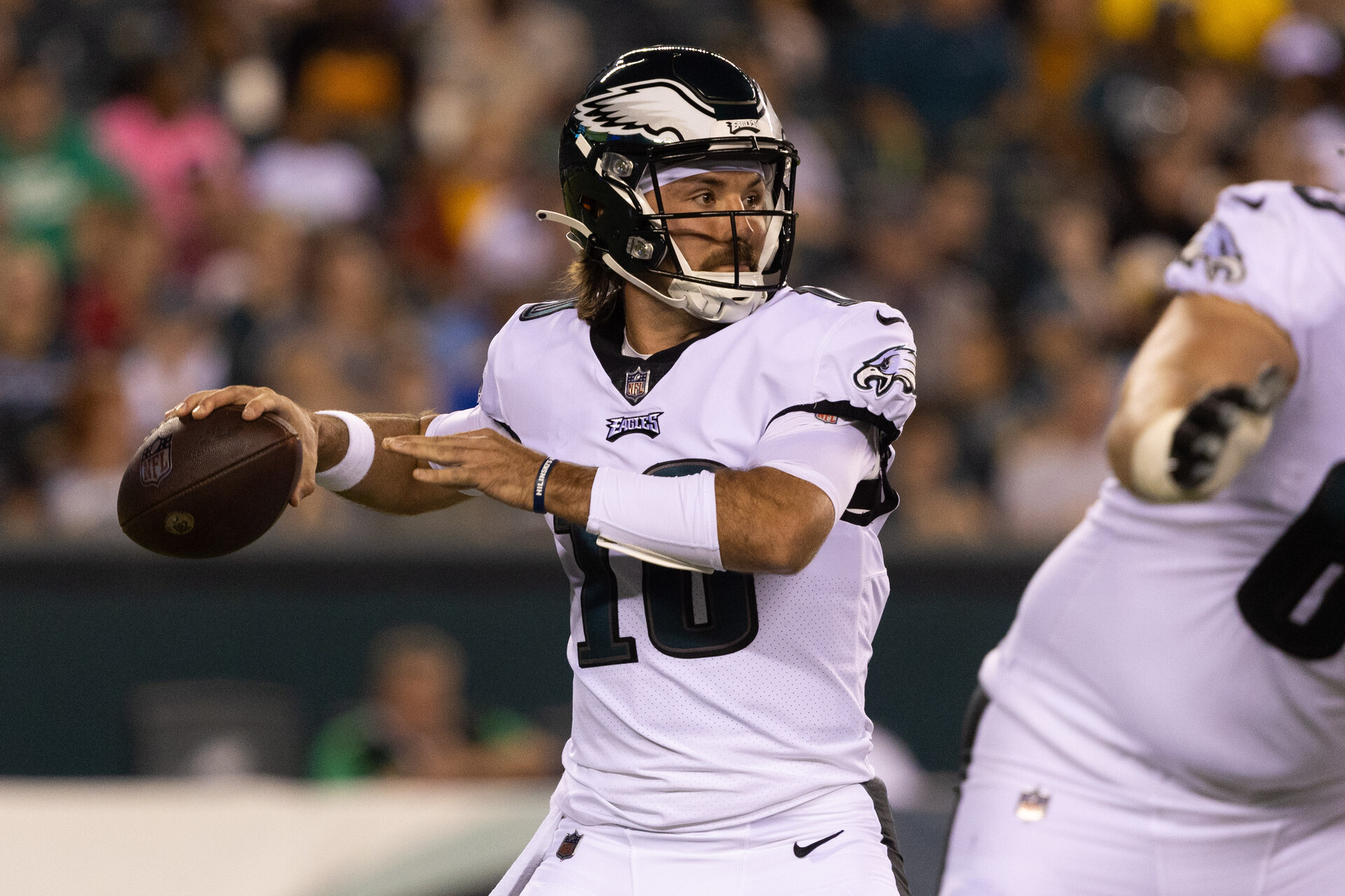 Philadelphia Eagles quarterback Gardner Minshew (10) passes the ball against the New York Jets during the second quarter at Lincoln Financial Field.