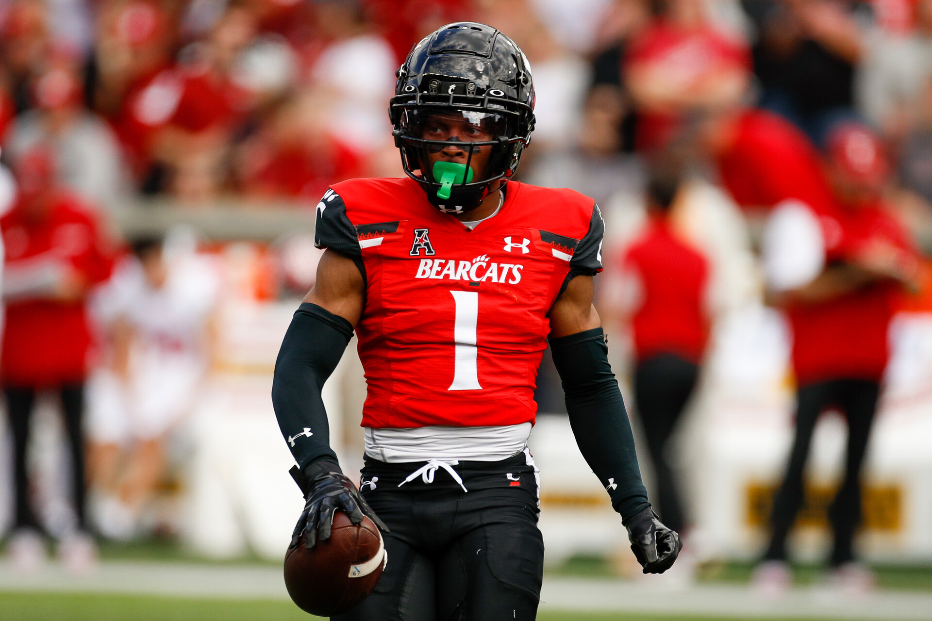 Cincinnati Bearcats wide receiver Tre Tucker (1) during the game against the Indiana Hoosiers and the Cincinnati Bearcats on September 24, 2022, at Nippert Stadium in Cincinnati, OH.