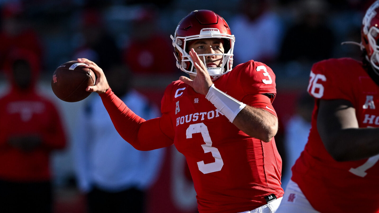 Houston Cougars quarterback Clayton Tune (3) throws a pass during the second quarter against the Temple Owls at TDECU Stadium.