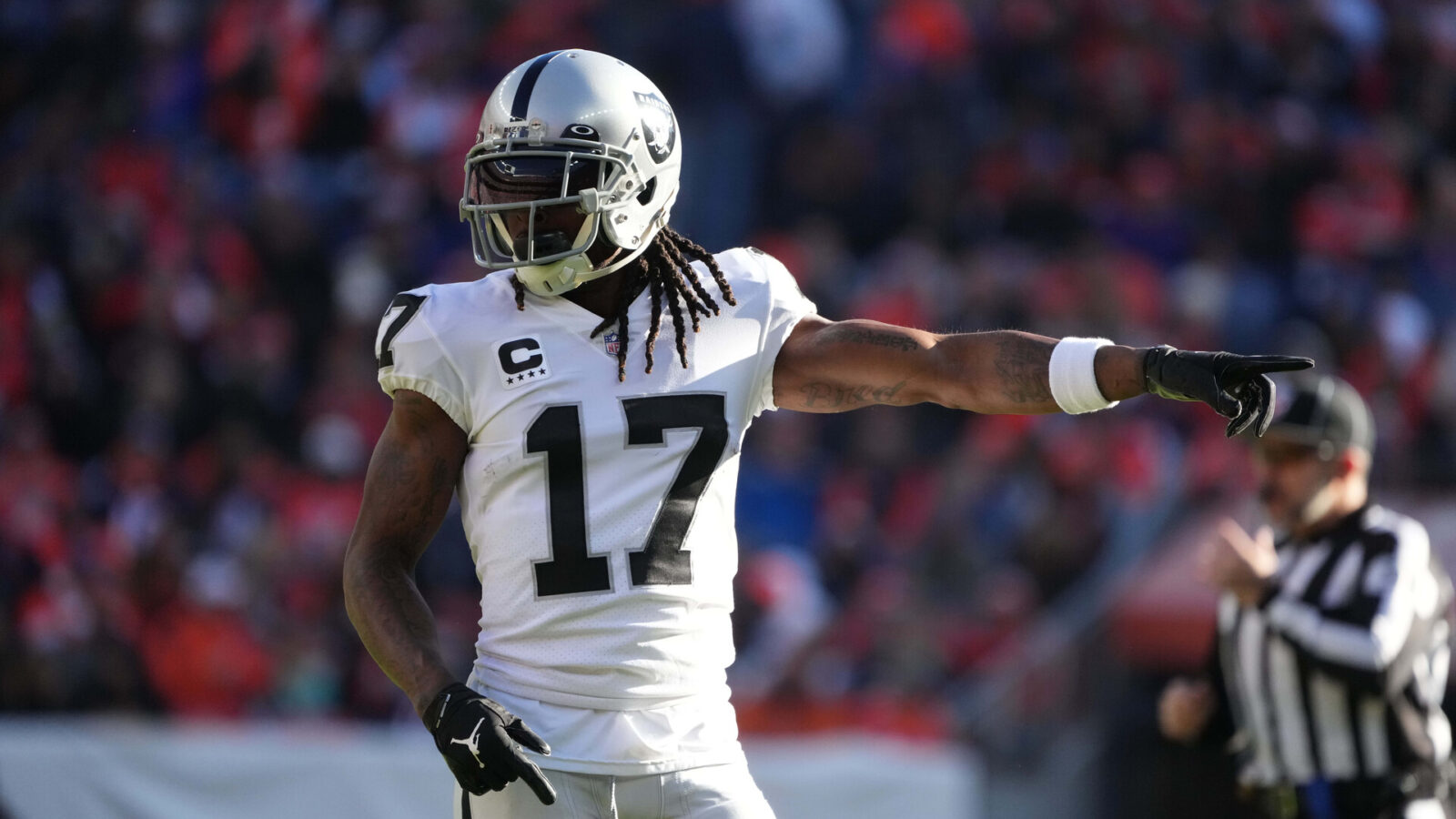 Las Vegas Raiders wide receiver Davante Adams (17) during the first quarter against the Denver Broncos at Empower Field at Mile High.