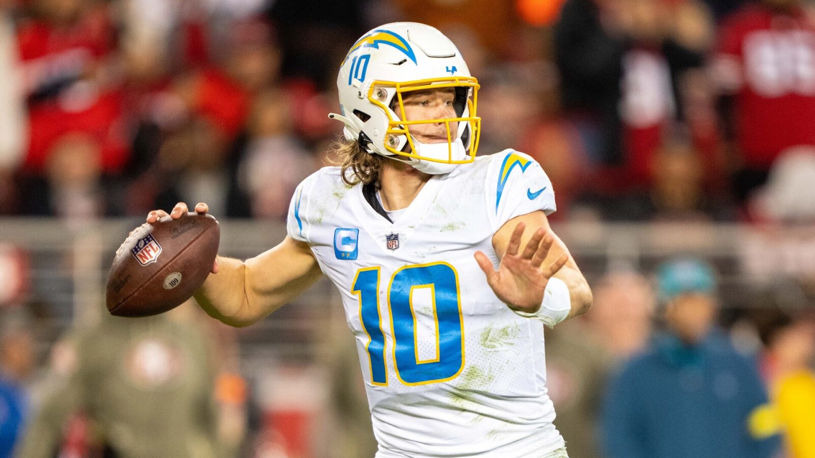 Los Angeles Chargers quarterback Justin Herbert (10) during the third quarter against the San Francisco 49ers at Levi's Stadium.