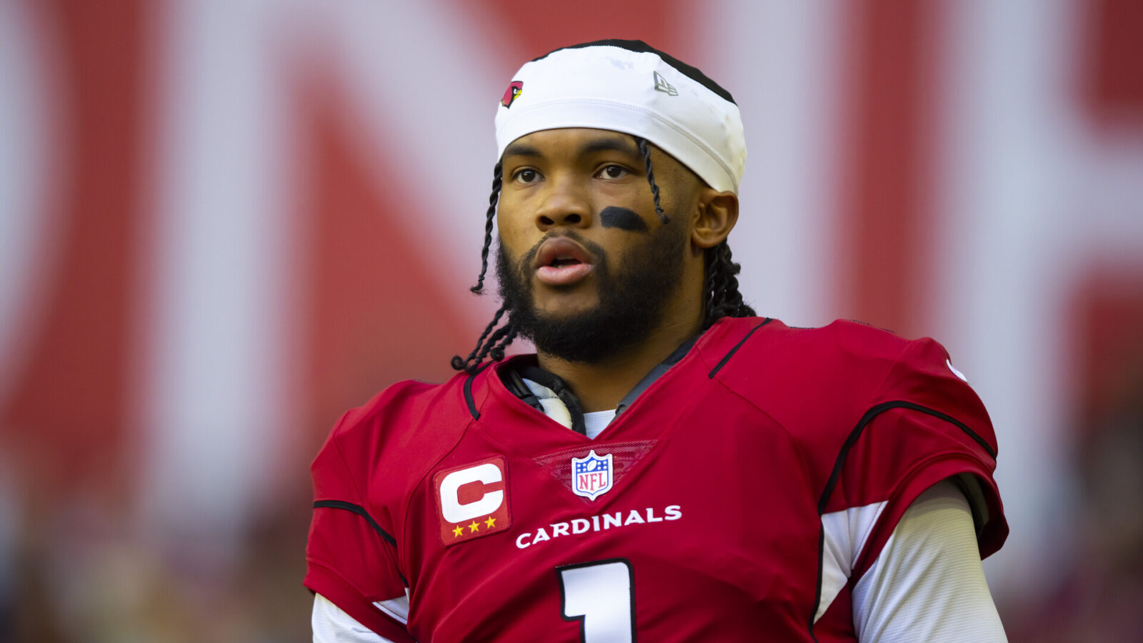 Arizona Cardinals quarterback Kyler Murray (1) against the Los Angeles Chargers at State Farm Stadium.