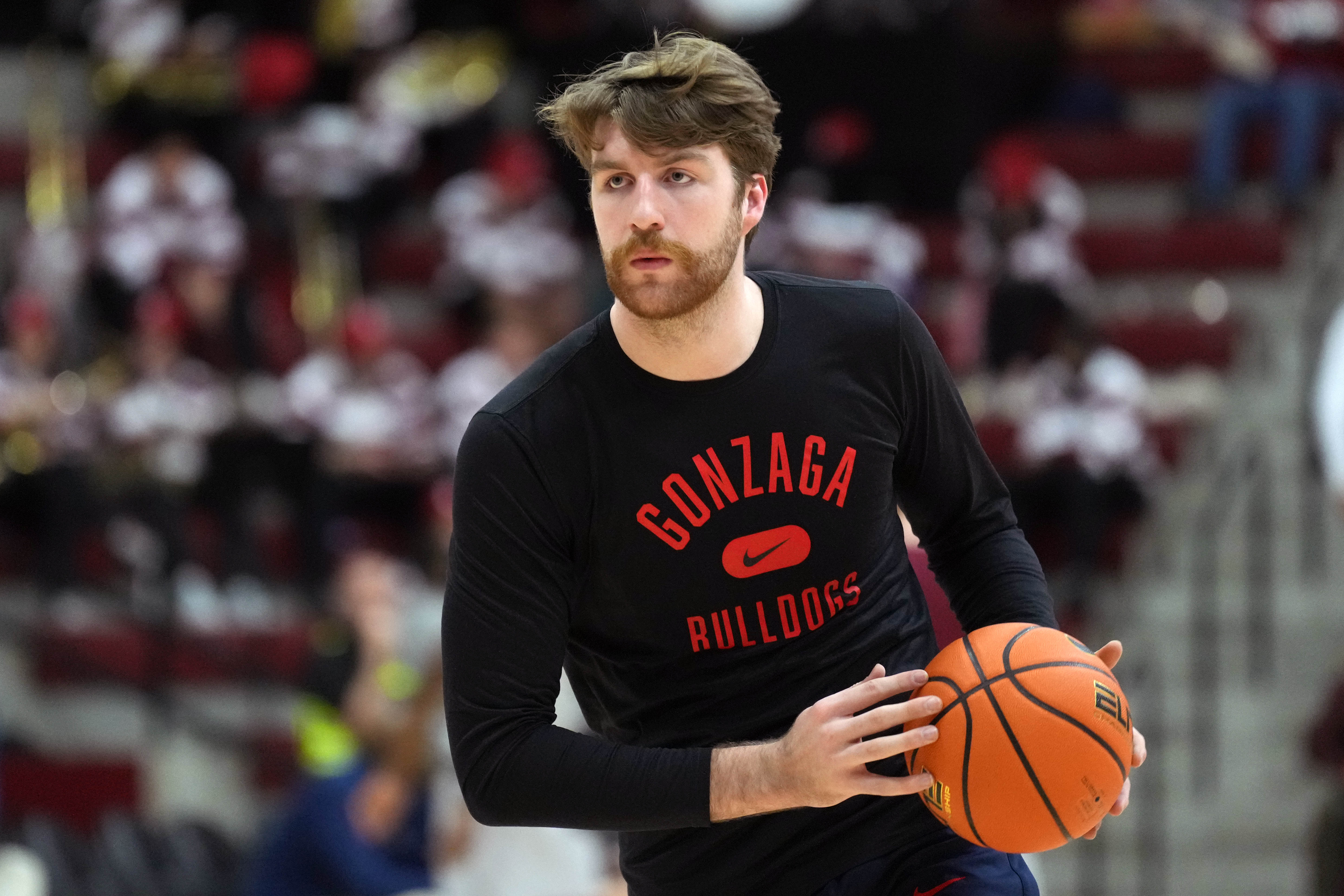 Gonzaga Bulldogs forward Drew Timme (2) warms up before a game against the Santa Clara Broncos at Leavey Center.