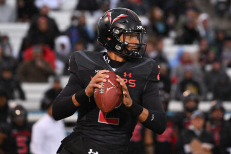 Vegas Vipers quarterback Brett Hundley (2) prepares to make a pass against the D.C. Defenders in the second quarter at Cashman Field.