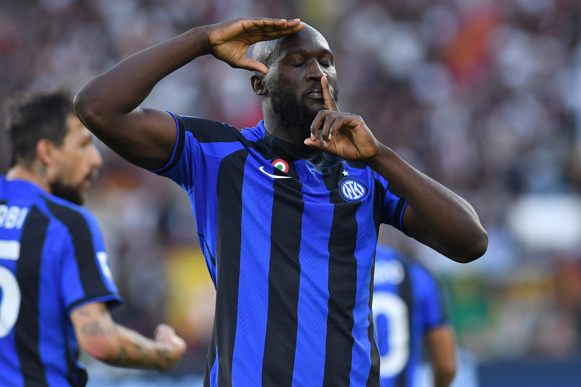 The Inter footballer Romelu Lukaku celebrates scoring his goal during the match Roma v Inter at the Stadio Olimpico. Rome (Italy), May 06th, 2023.
