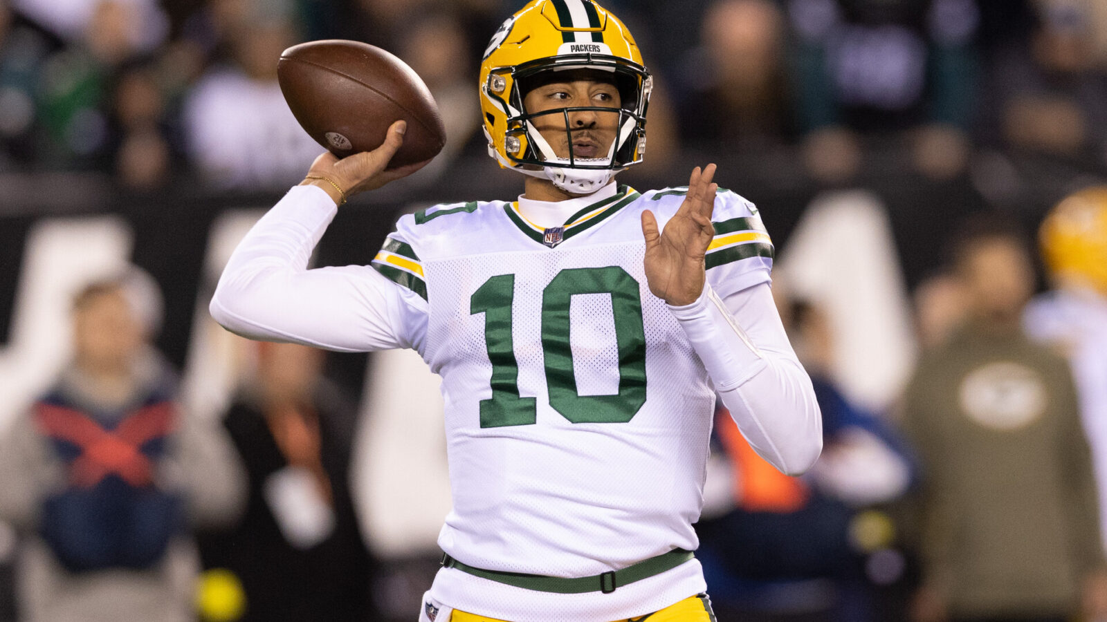 Nov 27, 2022; Philadelphia, Pennsylvania, USA; Green Bay Packers quarterback Jordan Love (10) passes the ball against the Philadelphia Eagles during the fourth quarter at Lincoln Financial Field.
