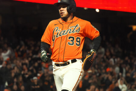May 19, 2023; San Francisco, California, USA; San Francisco Giants second baseman Thairo Estrada (39) scores a run against the Miami Marlins during the sixth inning at Oracle Park.