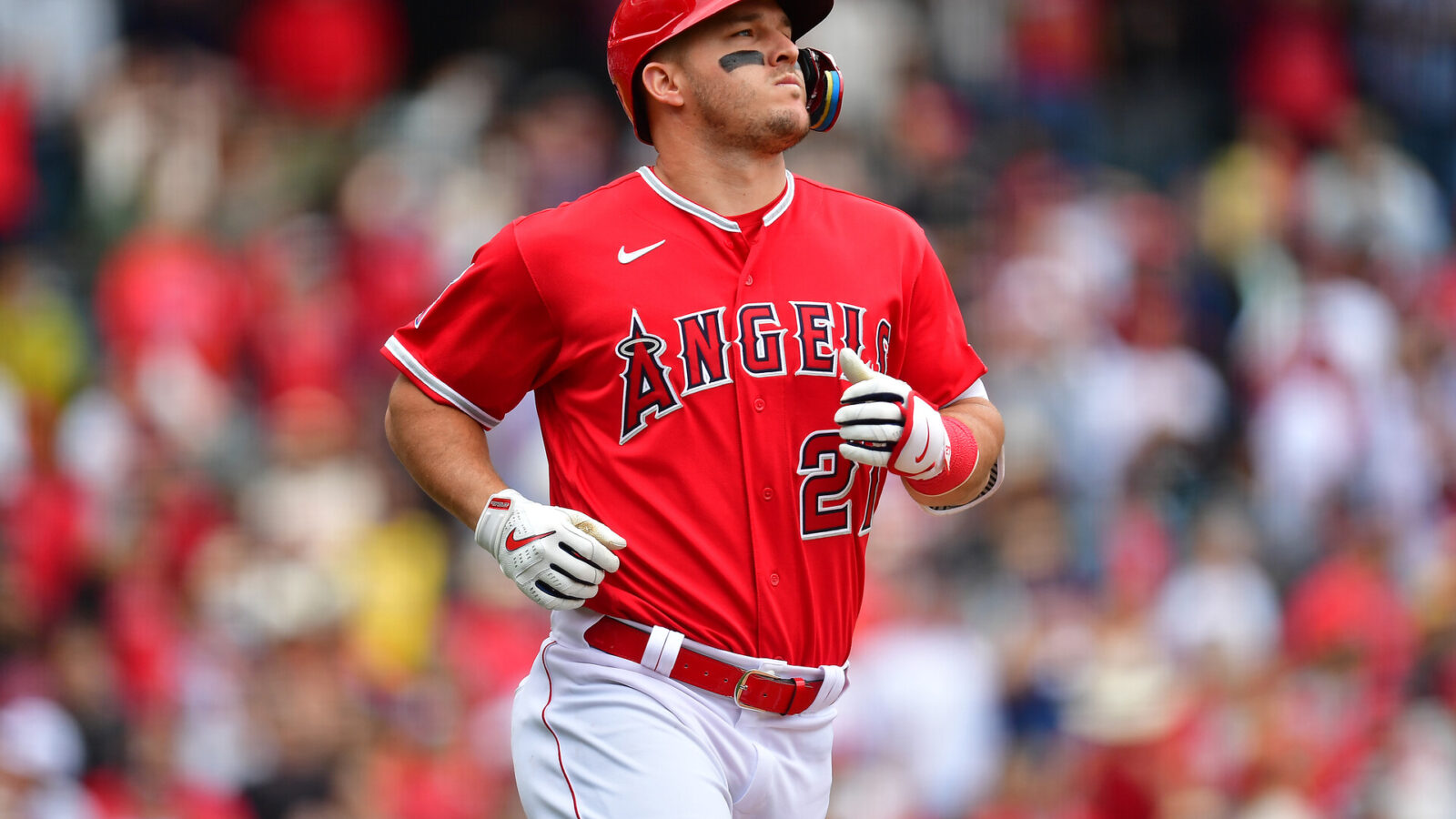 We'll sift through every matchup to find the best HR props today. Which slugger is worth betting on? Top MLB home run props updated daily!