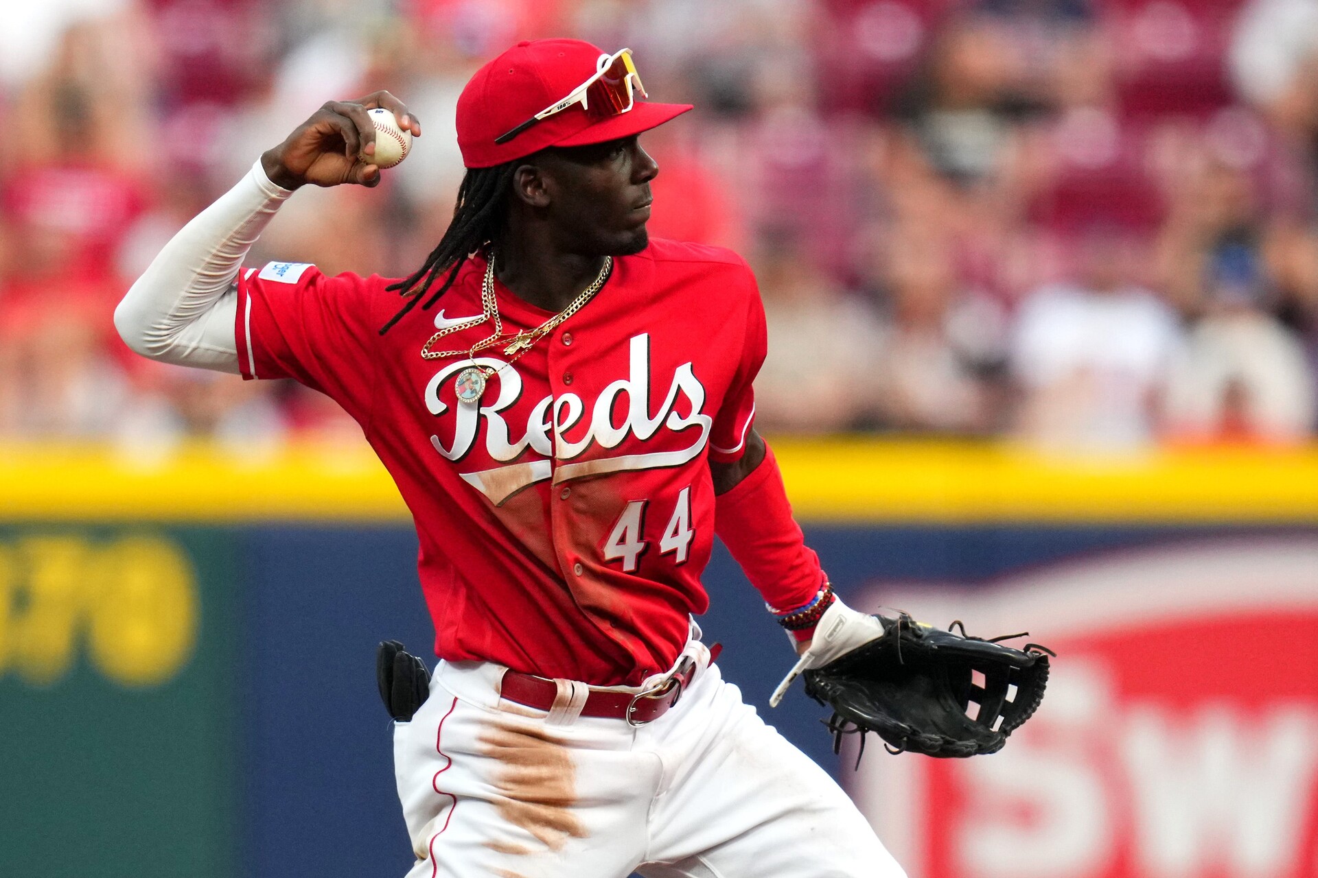 Cincinnati Reds shortstop Elly De La Cruz (44) fields a groundball in the fourth inning of a baseball game between the Los Angeles Dodgers and the Cincinnati Reds, Wednesday, June 7, 2023, at Great American Ball Park in Cincinnati.