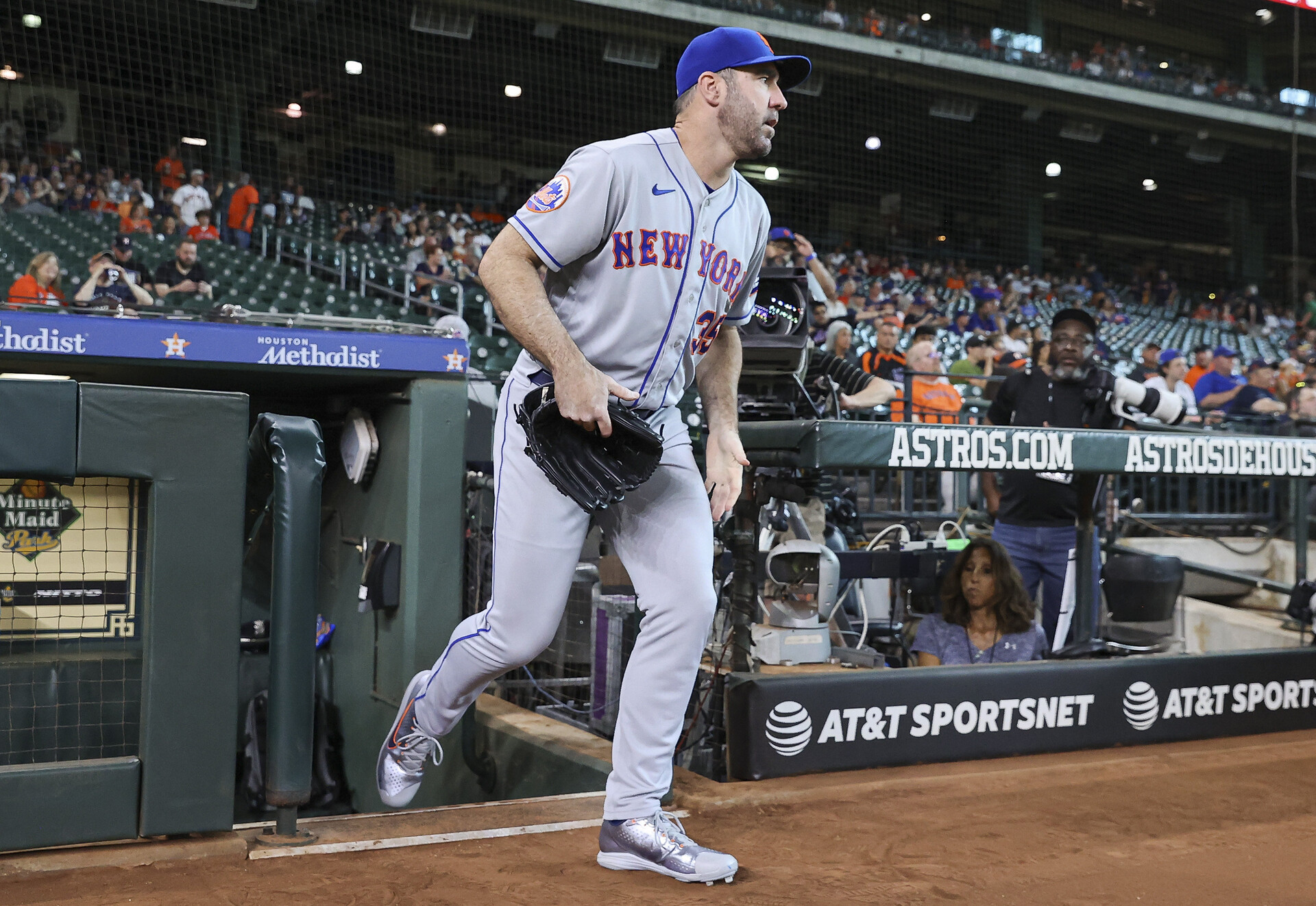 Jun 20, 2023; Houston, Texas, USA; New York Mets starting pitcher Justin Verlander (35) walks onto the field before the game against the Houston Astros at Minute Maid Park.