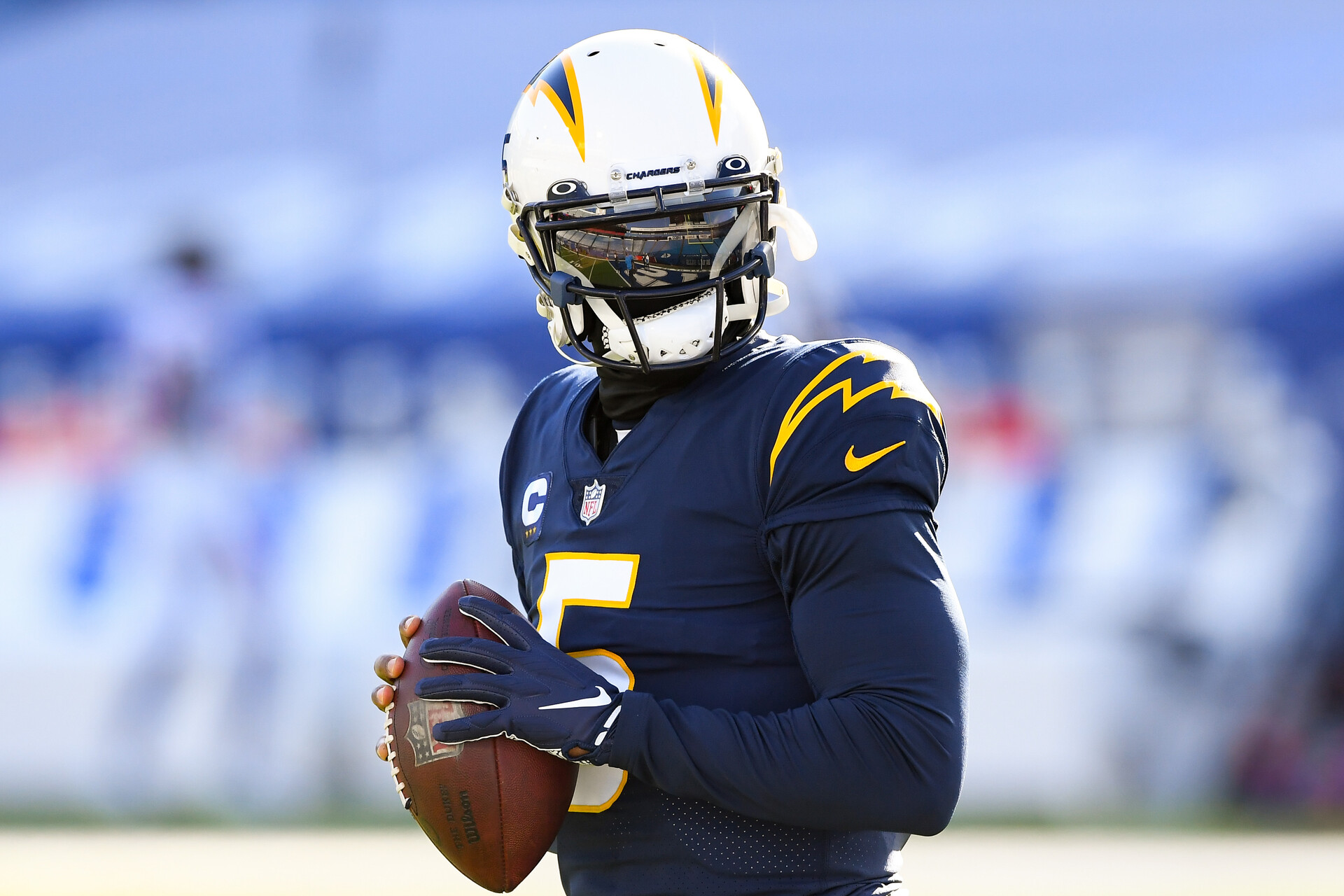 Los Angeles Chargers quarterback Tyrod Taylor (5) warms up prior to the game against the Buffalo Bills at Bills Stadium.