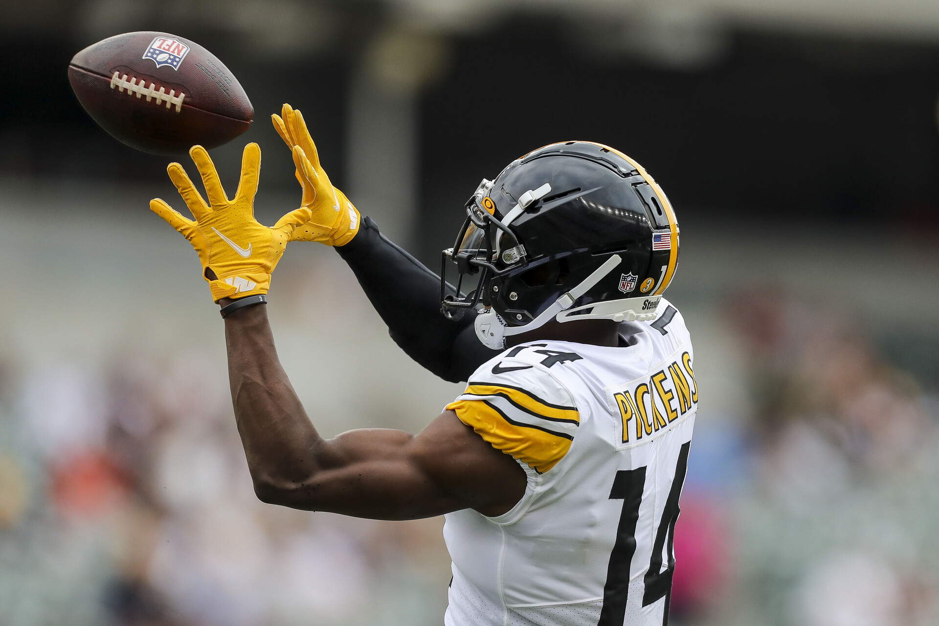 Sep 11, 2022; Cincinnati, Ohio, USA; Pittsburgh Steelers wide receiver George Pickens (14) catches a pass during warmups prior to the game against the Cincinnati Bengals at Paycor Stadium.
