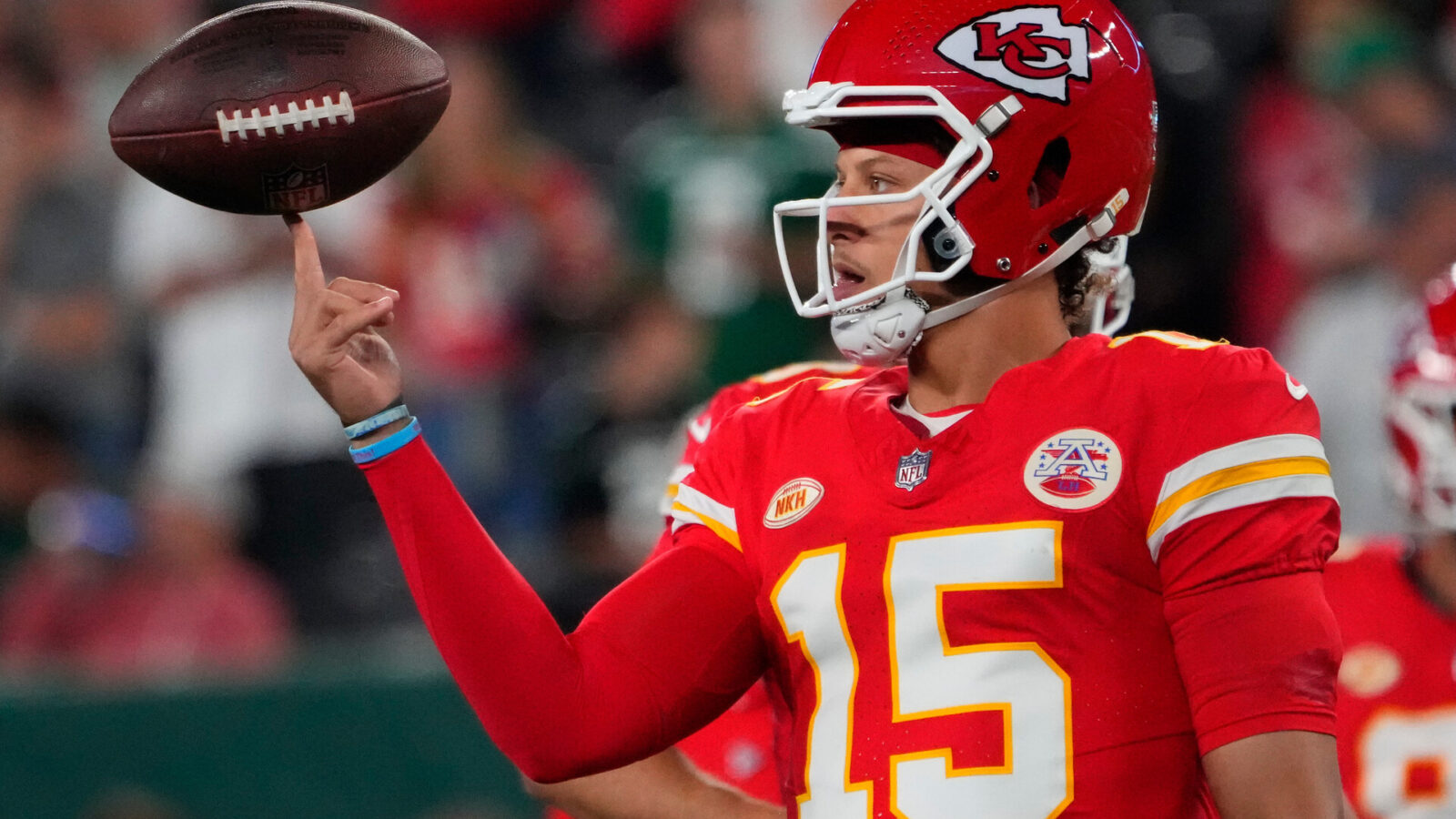 Kansas City Chiefs quarterback Patrick Mahomes (15) pre game against the Jets at MetLife Stadium.