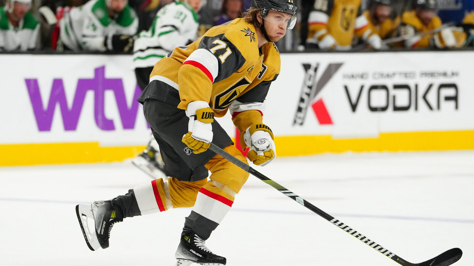 William Karlsson (71) skates against the Dallas Stars during the third