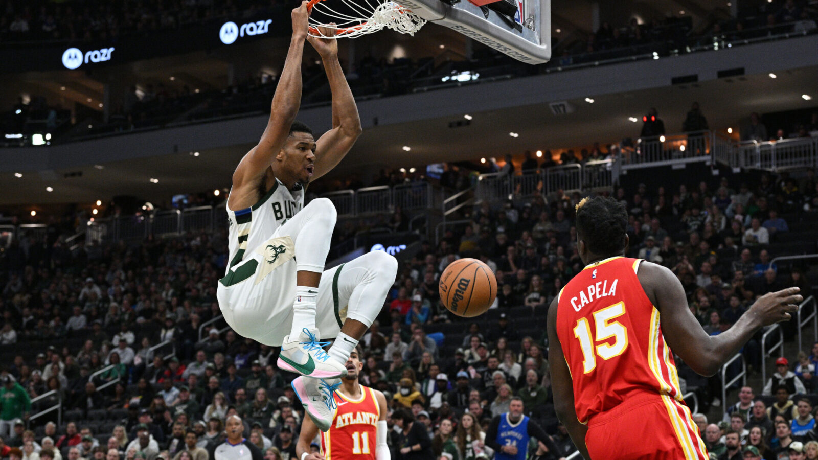 Oct 29, 2023; Milwaukee, Wisconsin, USA; Milwaukee Bucks forward Giannis Antetokounmpo (34) dunks against the Atlanta Hawks in the first quarter at Fiserv Forum