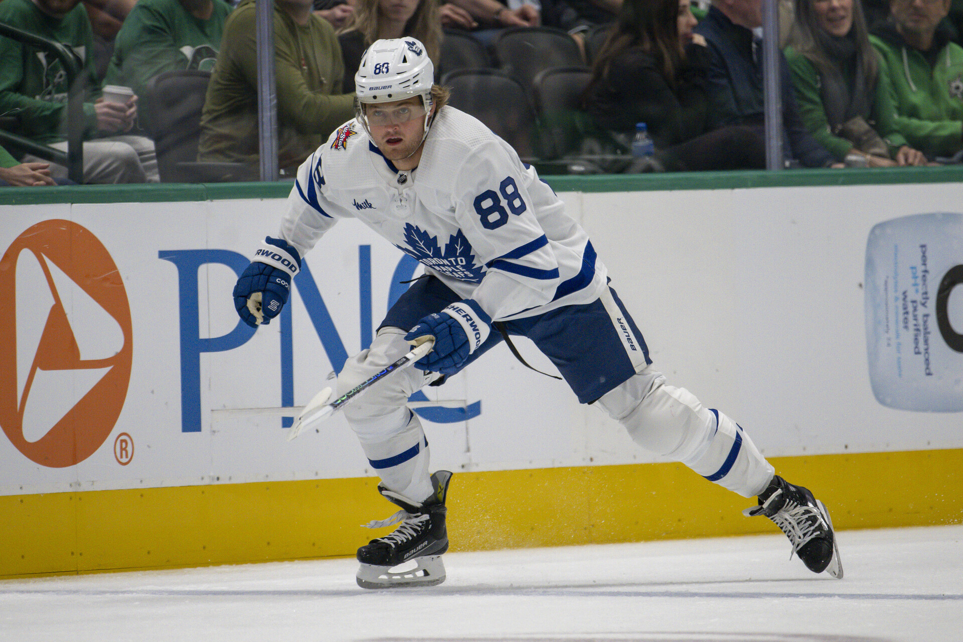 Oct 26, 2023; Dallas, Texas, USA; Toronto Maple Leafs right wing William Nylander (88) in action during the game between the Dallas Stars and the Toronto Maple Leafs at the American Airlines Center.